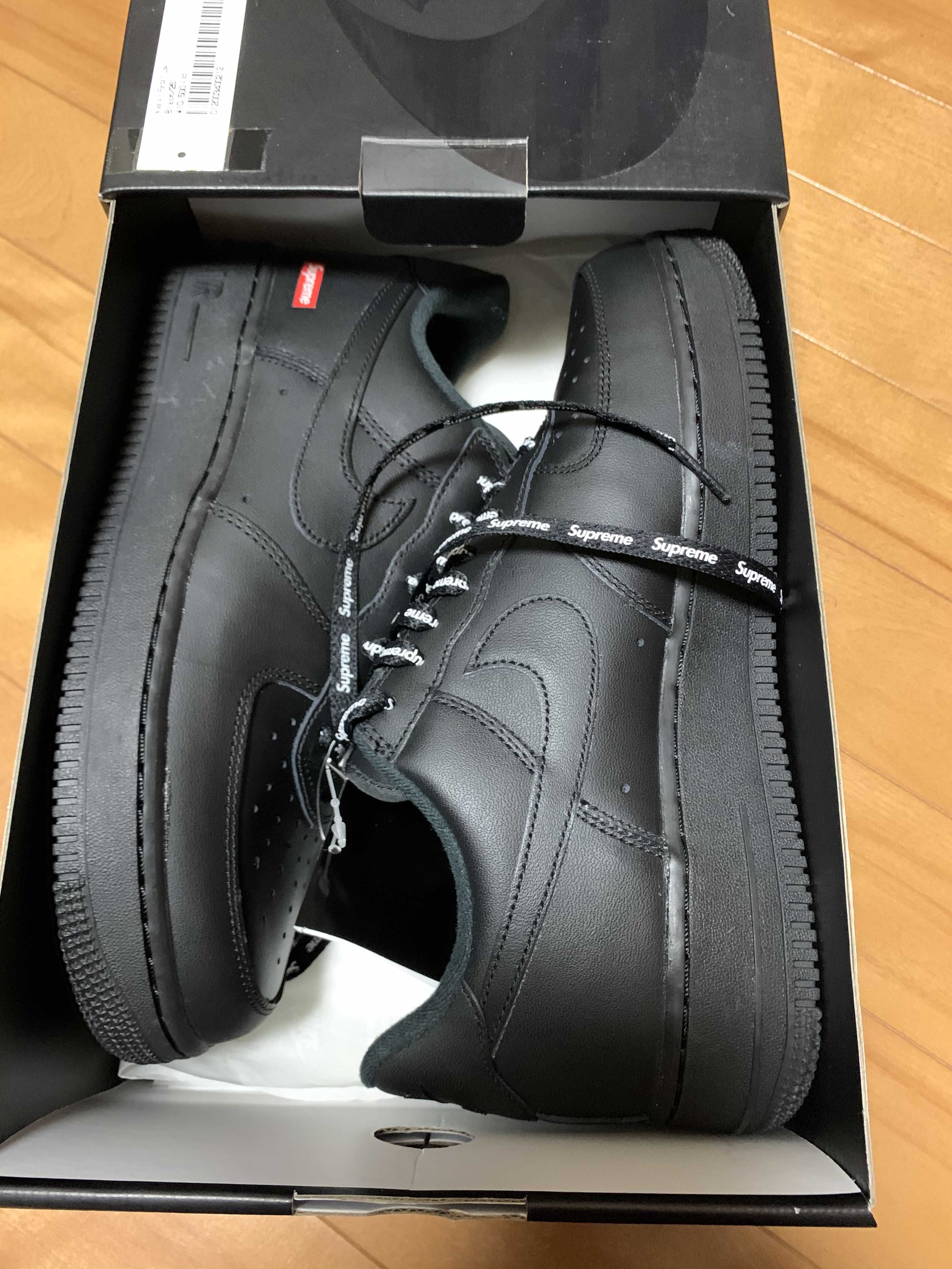 Supreme × Nike Air Force 1 Low "Black"