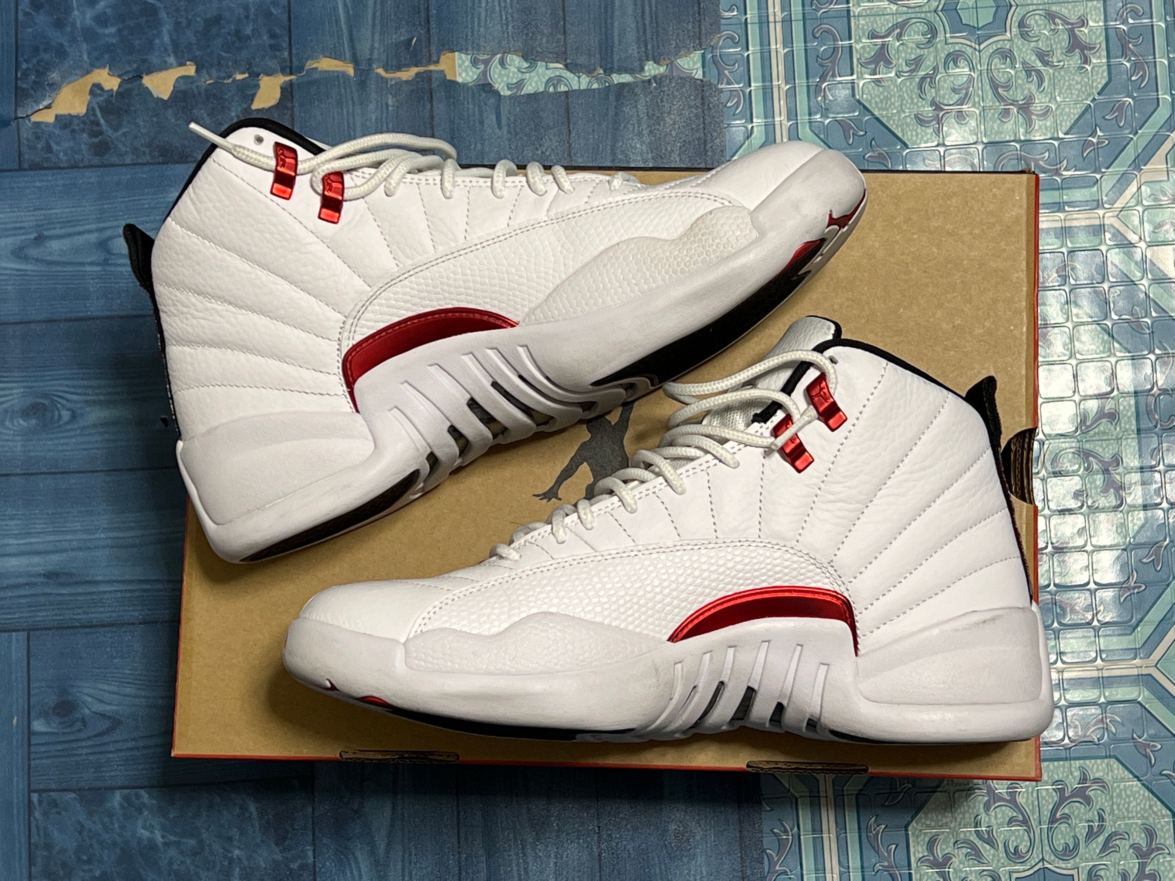 Nike Air Jordan 12 Retro "Black/White/University Red"