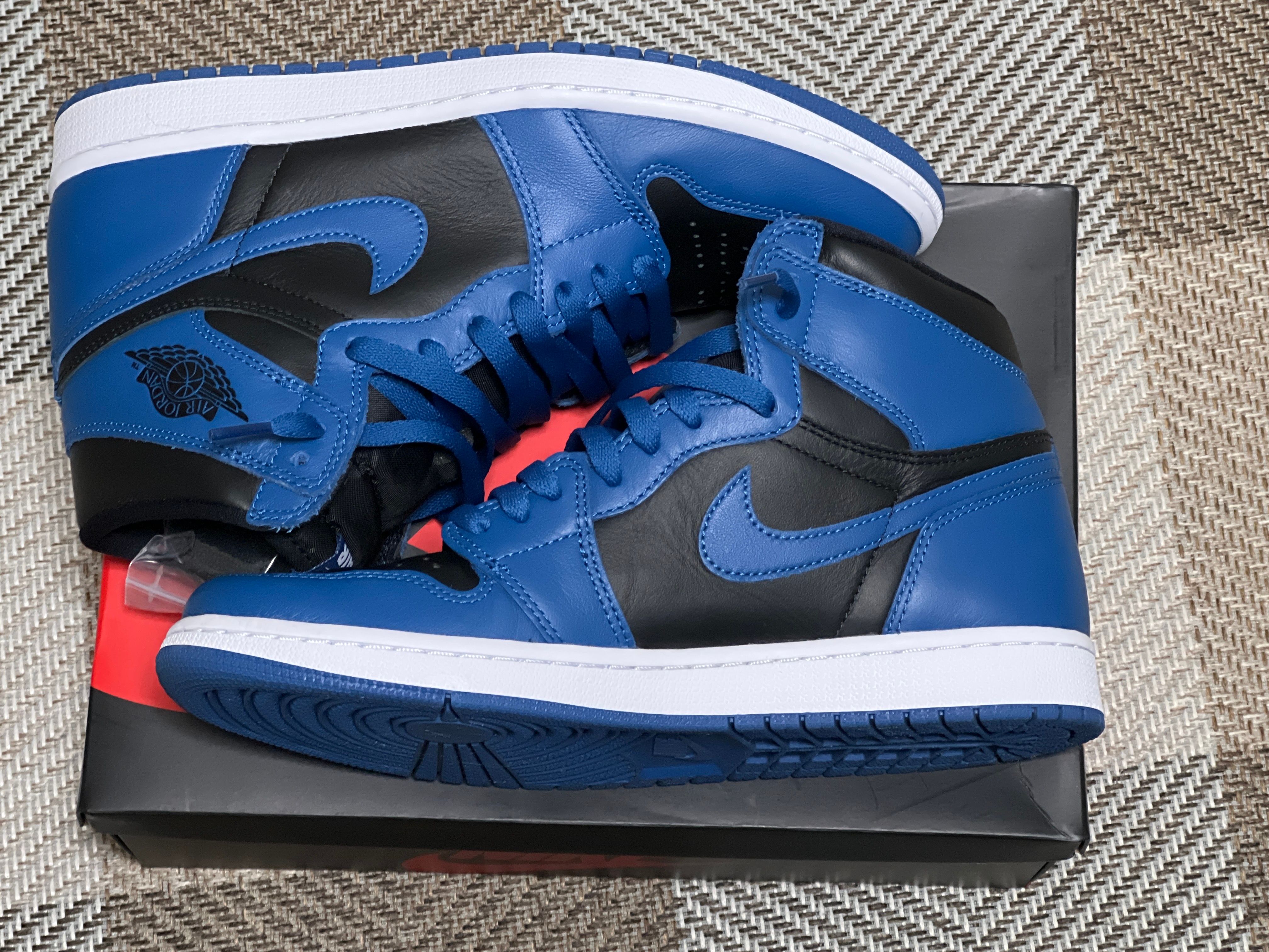 Nike Air Jordan 1 Retro High OG "Dark Marina Blue"