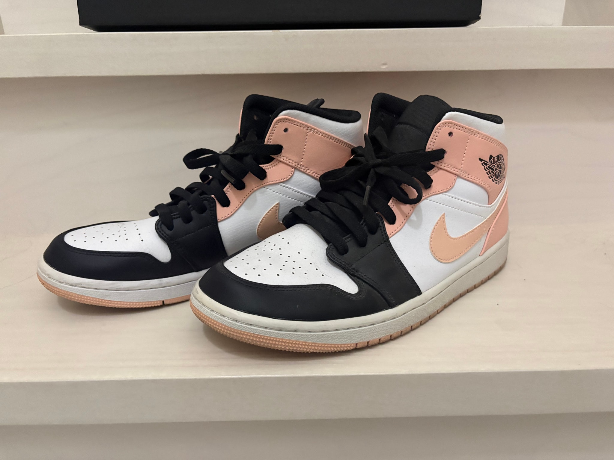 Nike Air Jordan 1 Mid "White/Black/Crimson Tint"