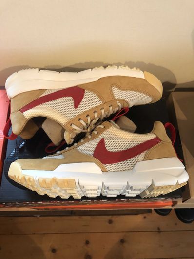 Tom Sachs × Nike Mars Yard 2.0 "Natural/Sport Red-Maple"