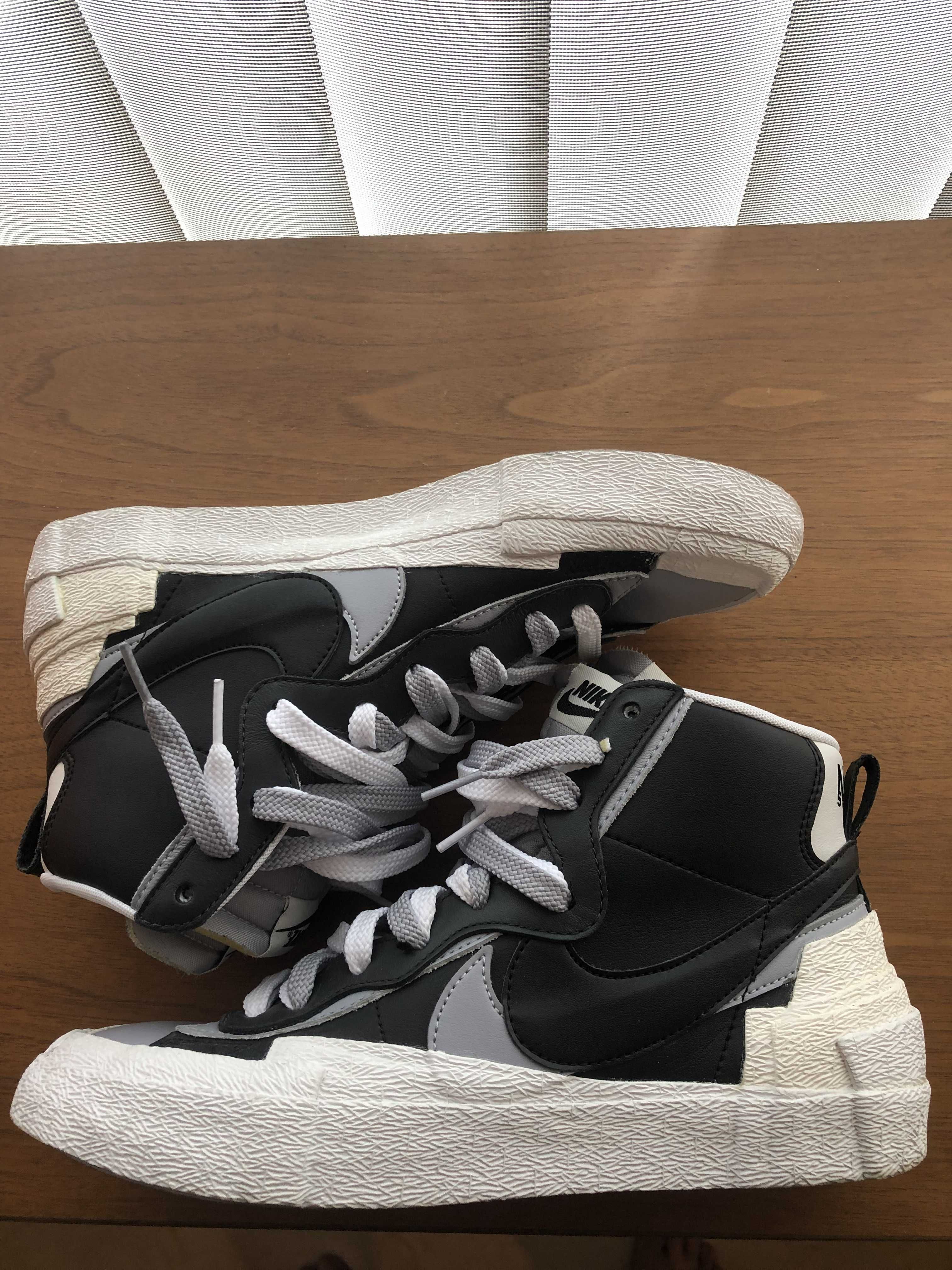 sacai × NIKE BLAZER MID "BLACK/WOLF GREY/WHITE"