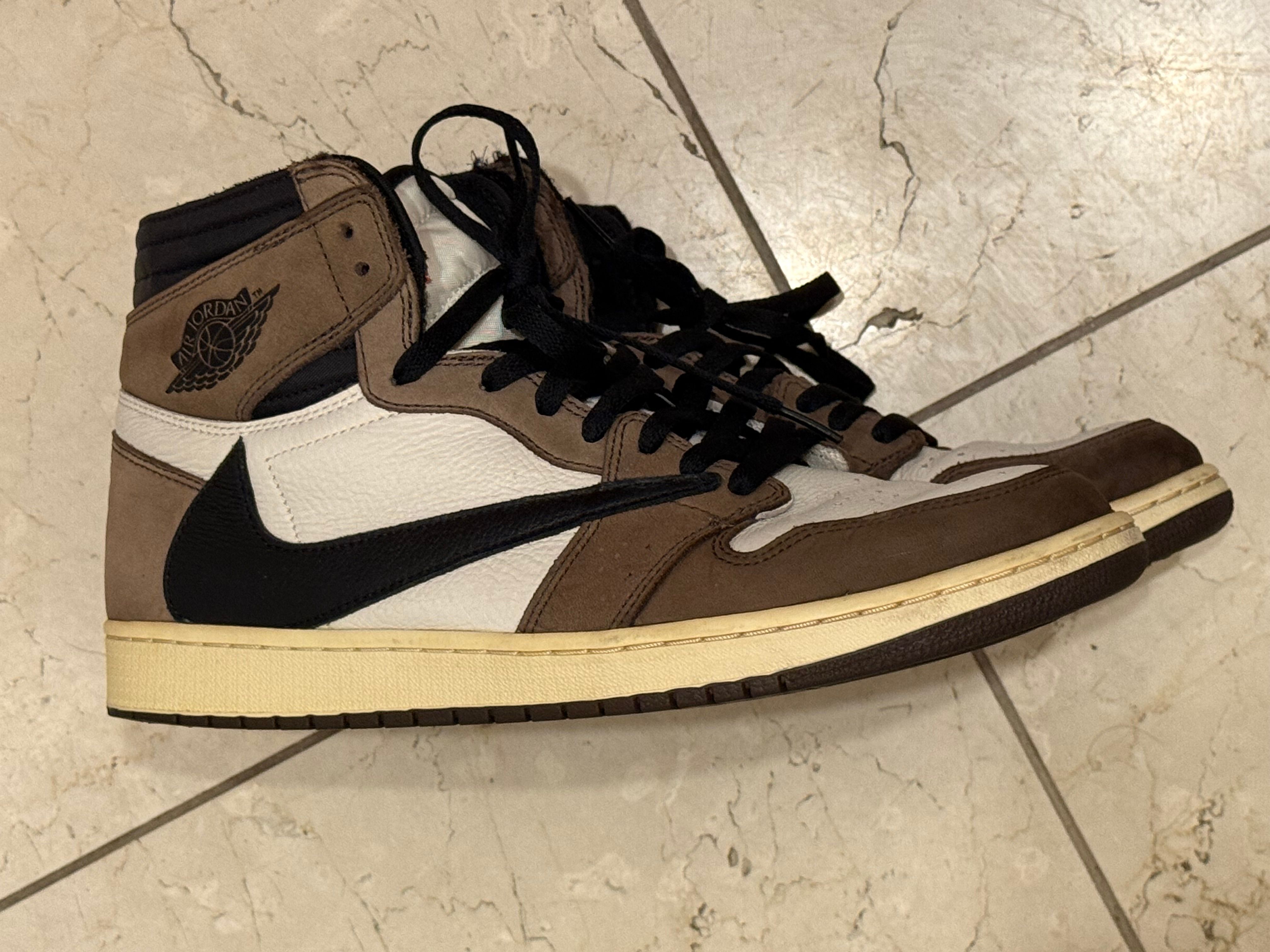 Travis Scott × Nike Air Jordan 1 Retro High OG TS SP "Sail/Dark Mocha"