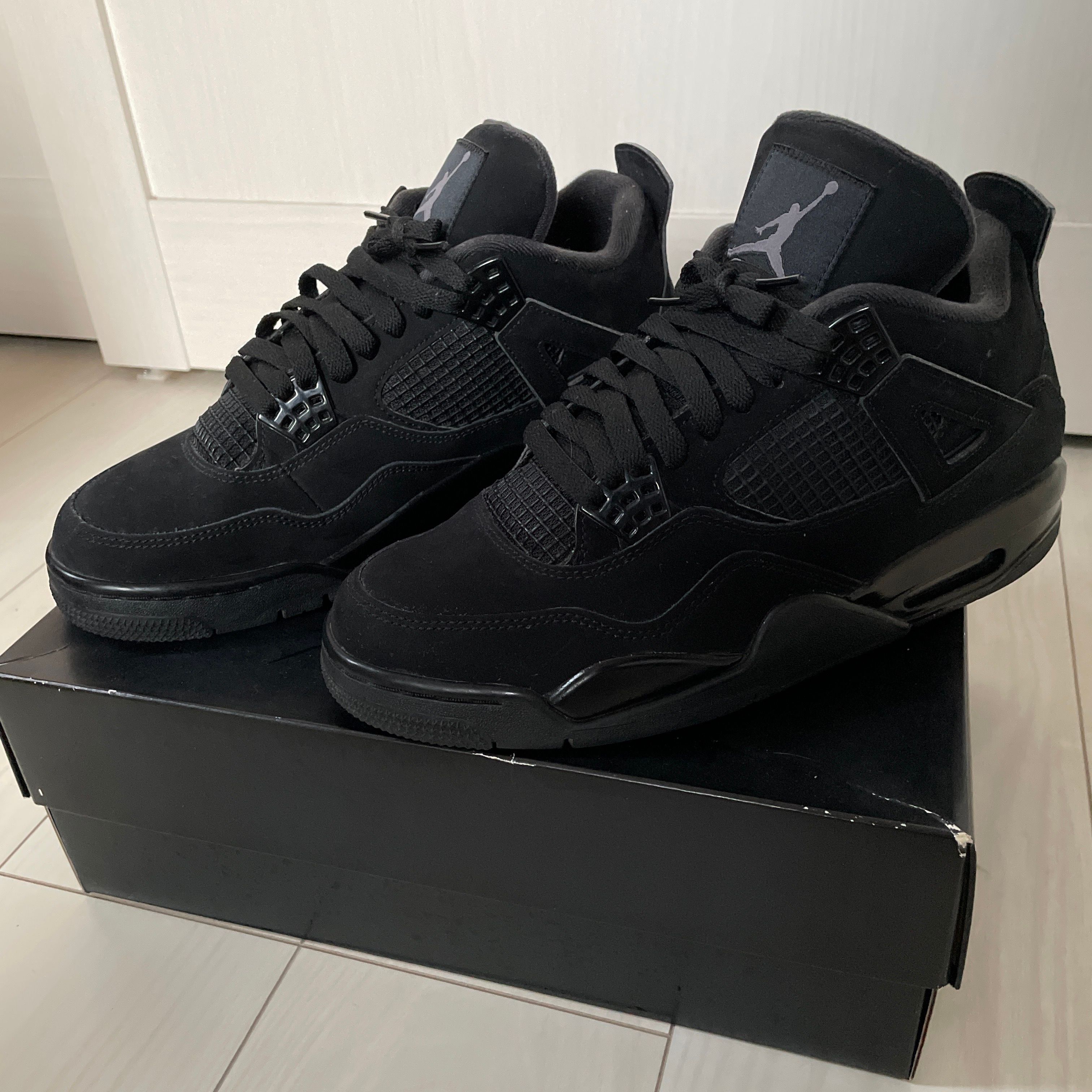 Nike Air Jordan 4 "Black Cat"