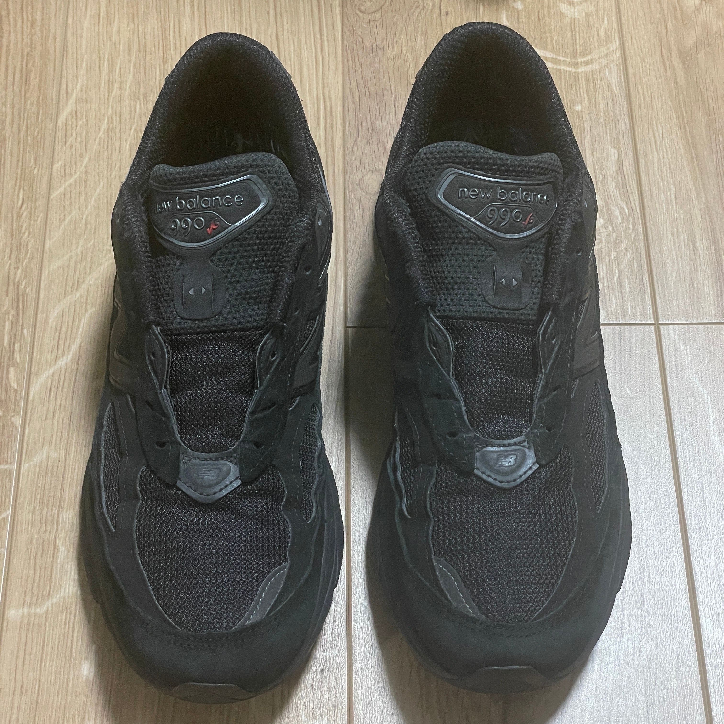 New Balance 990V6 "Triple Black"