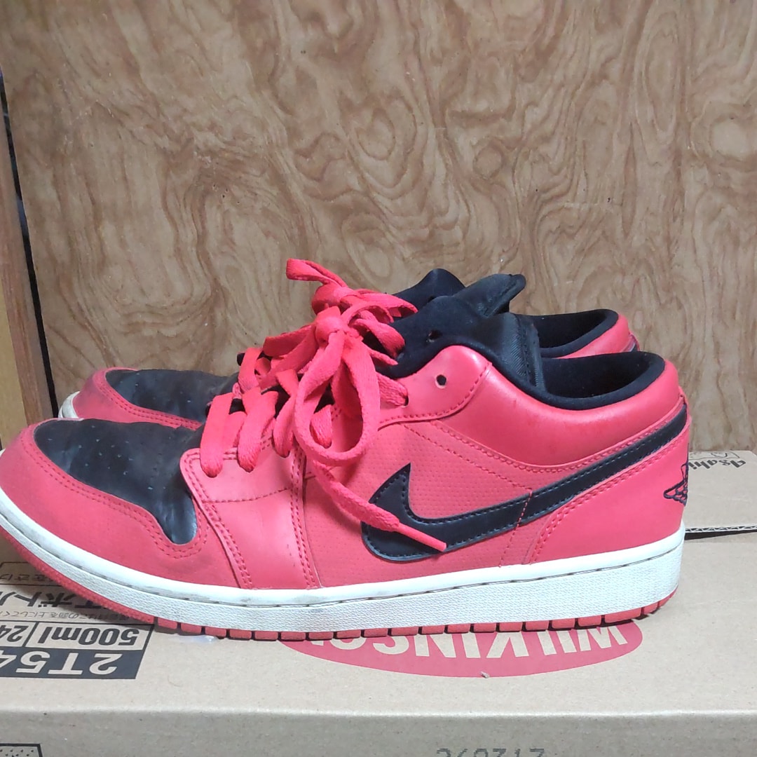 Nike Women's Air Jordan 1 Low "Siren Red/Black/Gold"