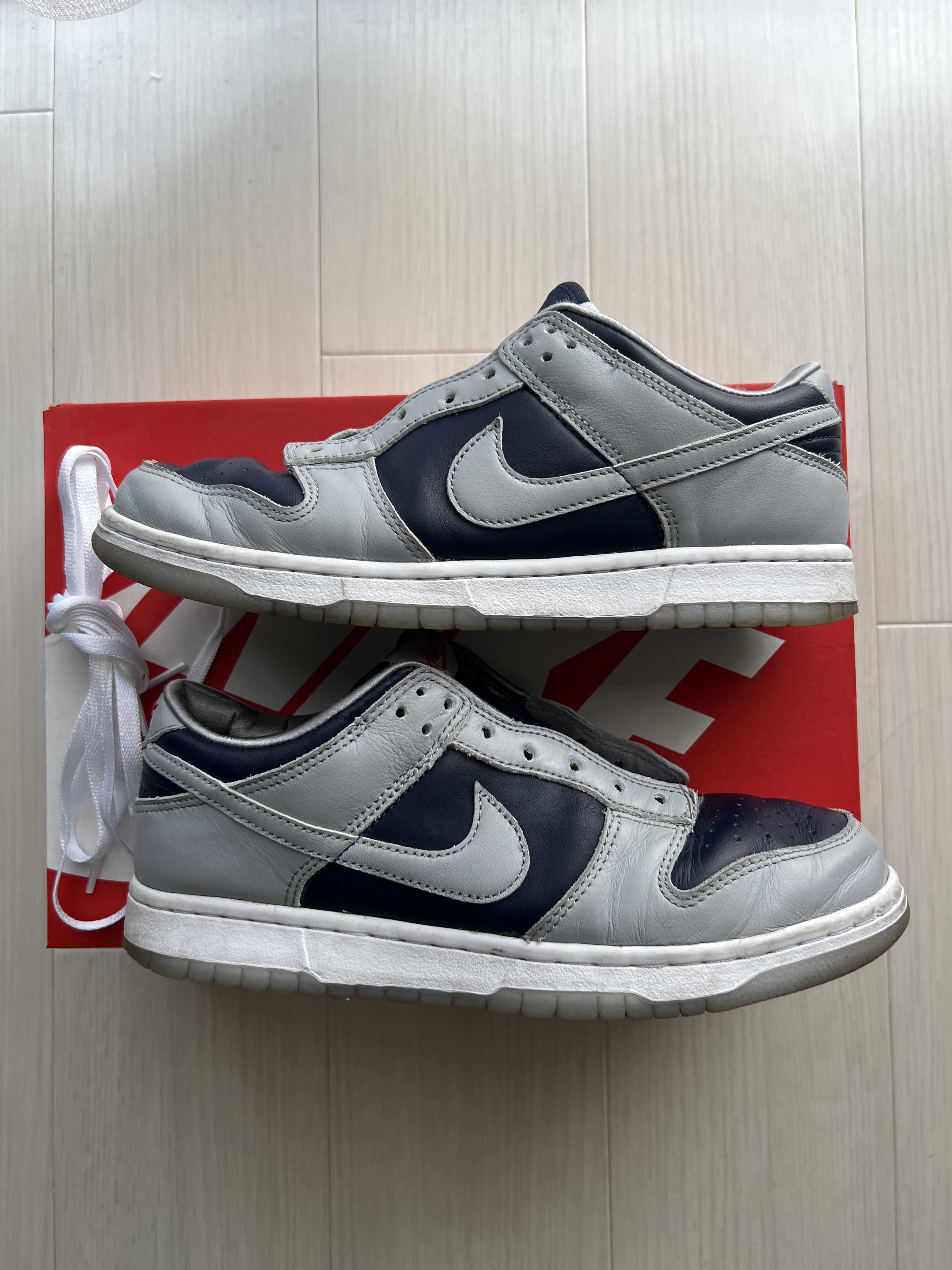 NIKE Women's DUNK LOW "COLLEGE NAVY"