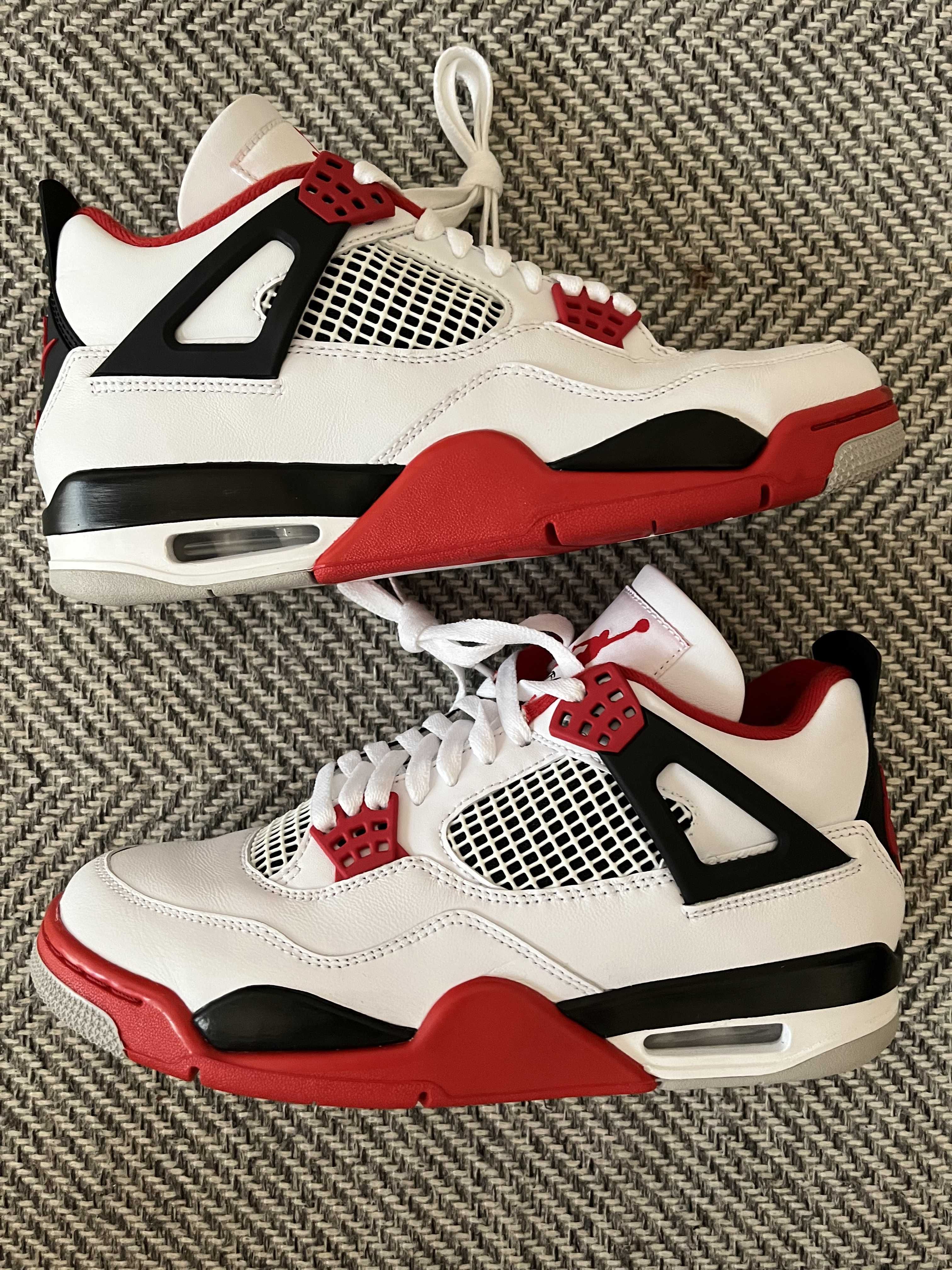 Nike Air Jordan 4 Retro OG "Fire Red" (2020)