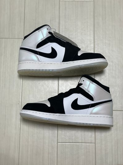 Nike GS Air Jordan 1 Mid "Omega/Black/White"