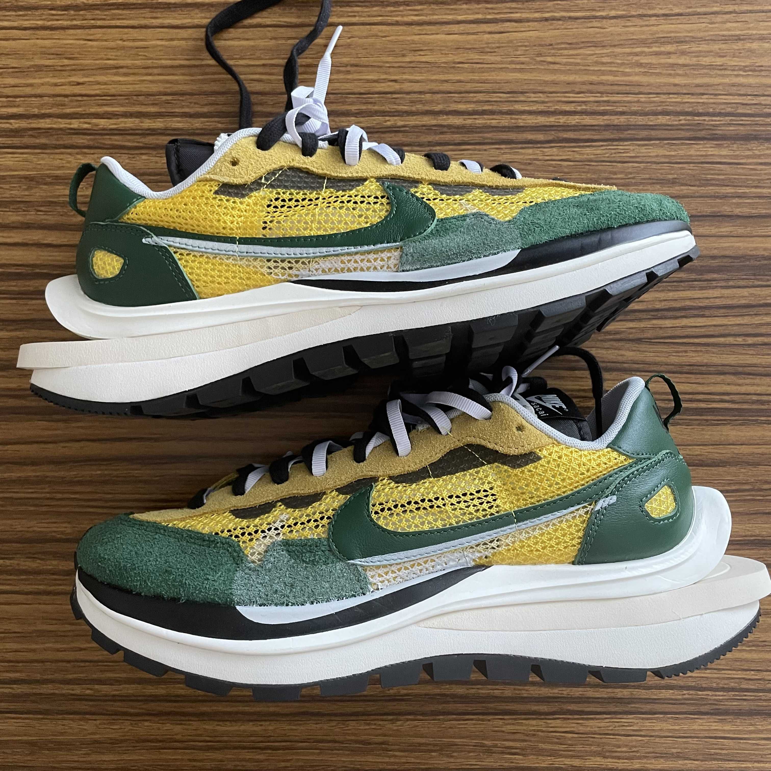sacai × Nike Vapor Waffle "Tour Yellow/Stadium Green-Sail"