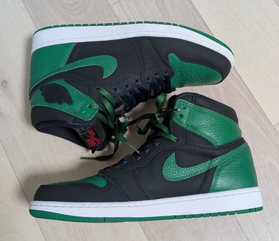 Nike Air Jordan 1 Retro High OG "Black/Pine Green" (2020)