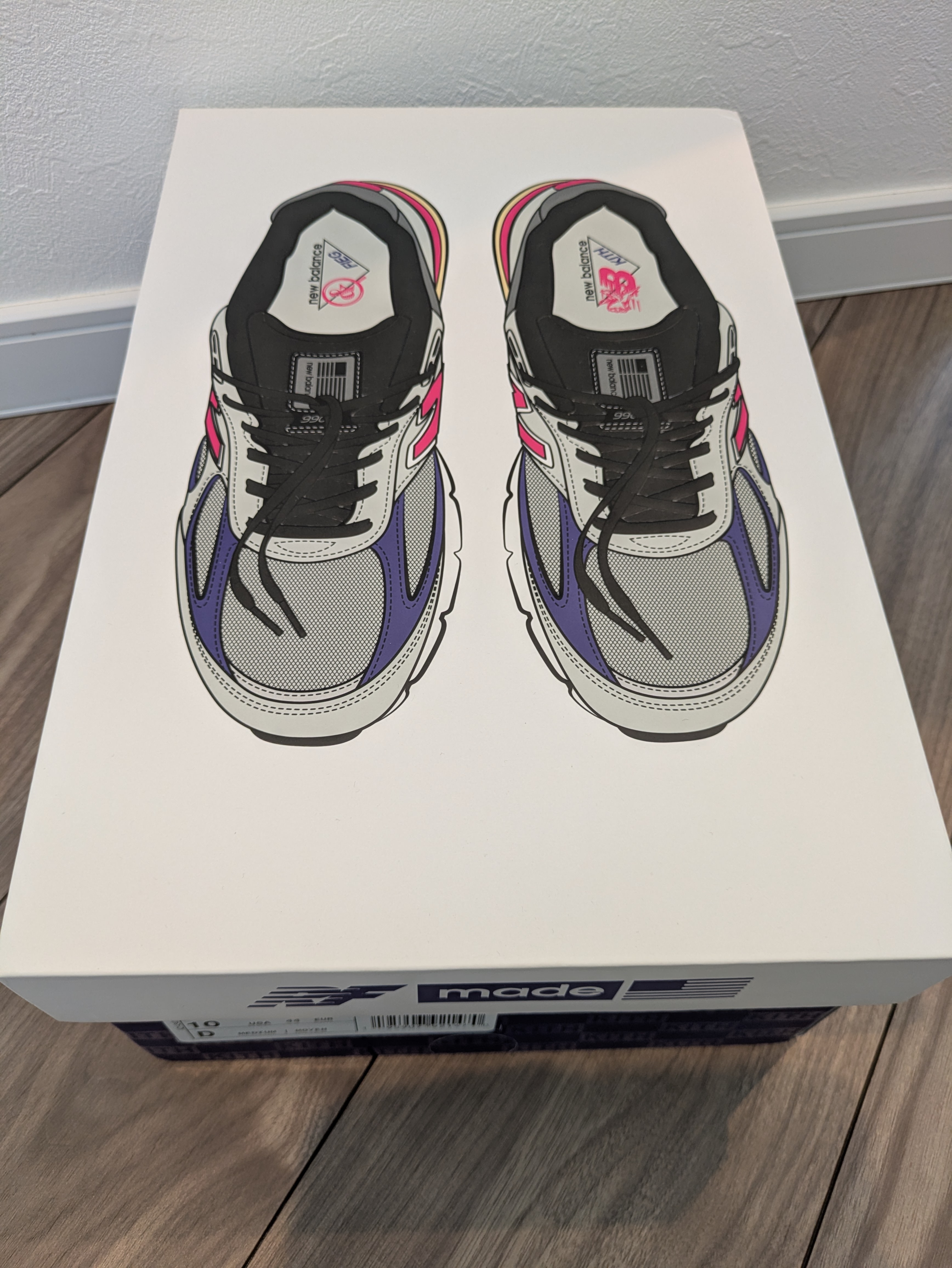 KITH × UNITED ARROWS & SONS × New Balance 990V4 "Smoked Pearl"