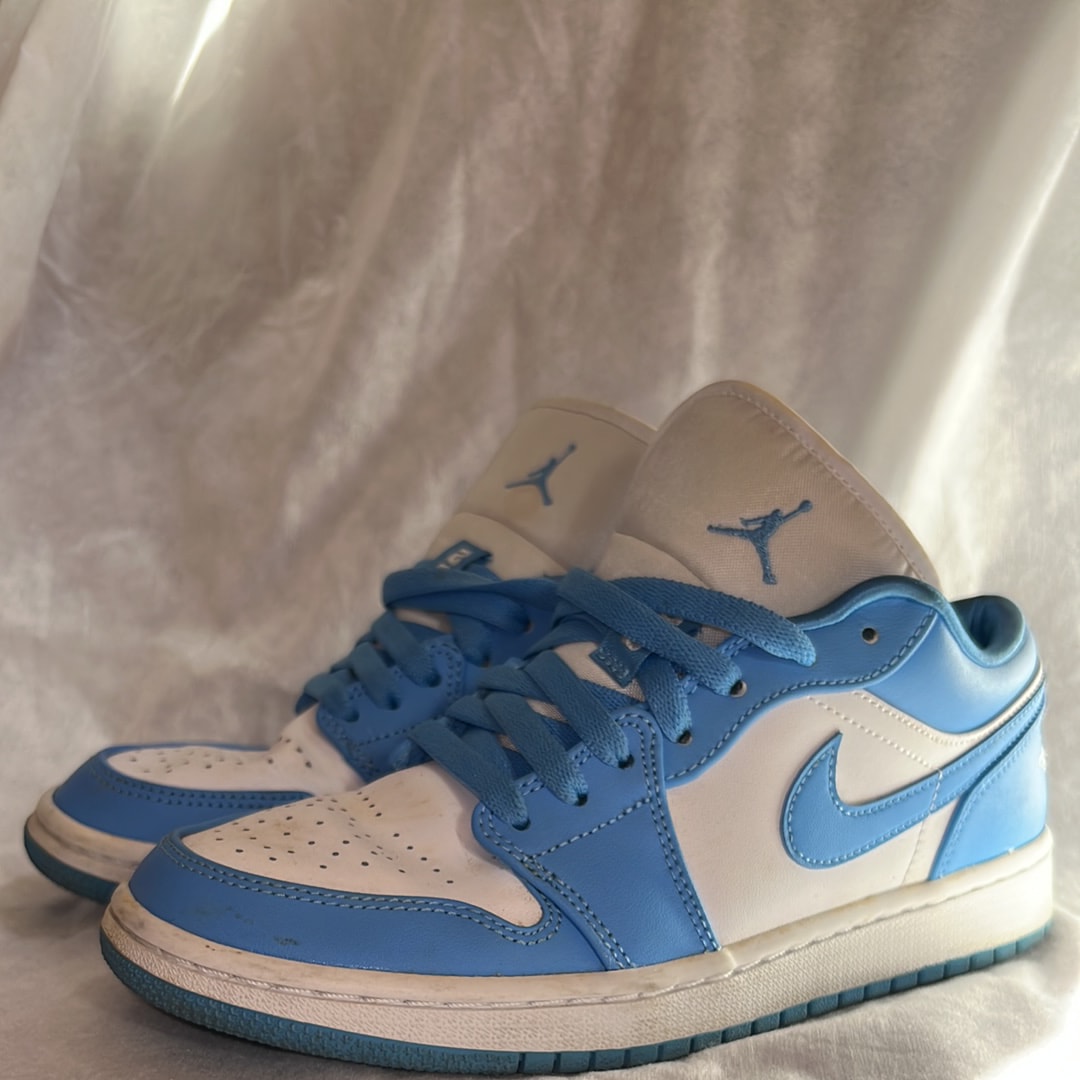 Nike Women's Air Jordan 1 Low "UNC"