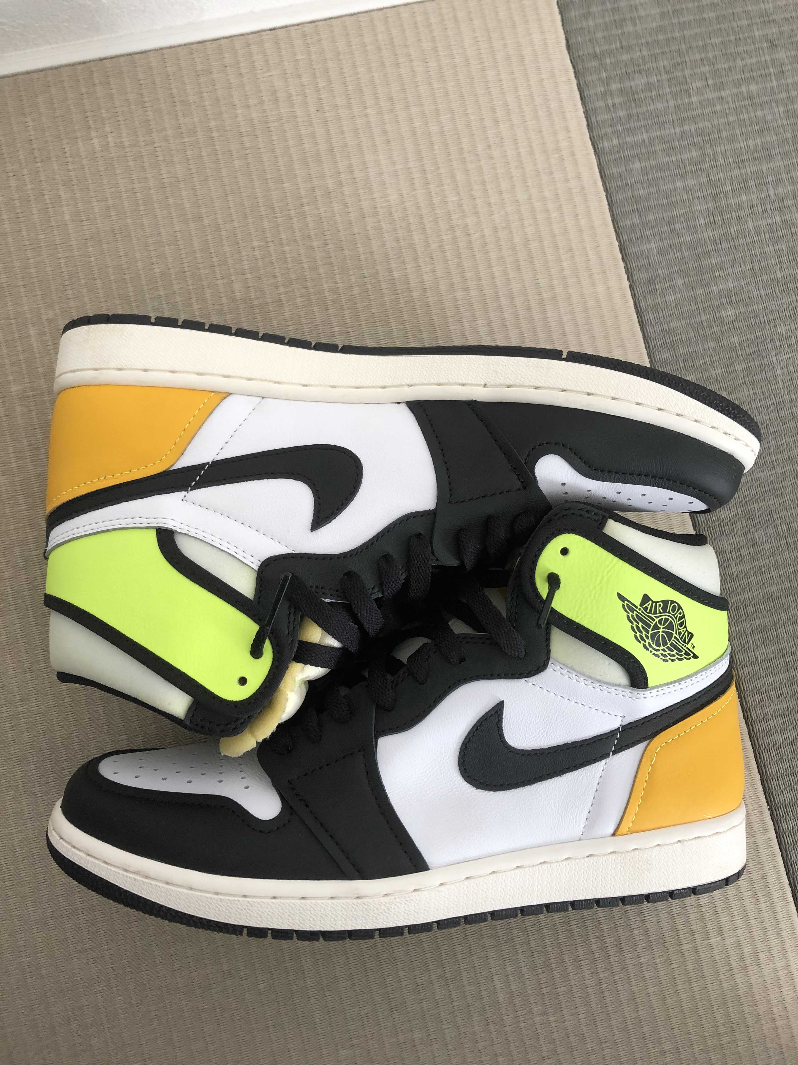 Nike Air Jordan 1 High OG "Volt Gold"