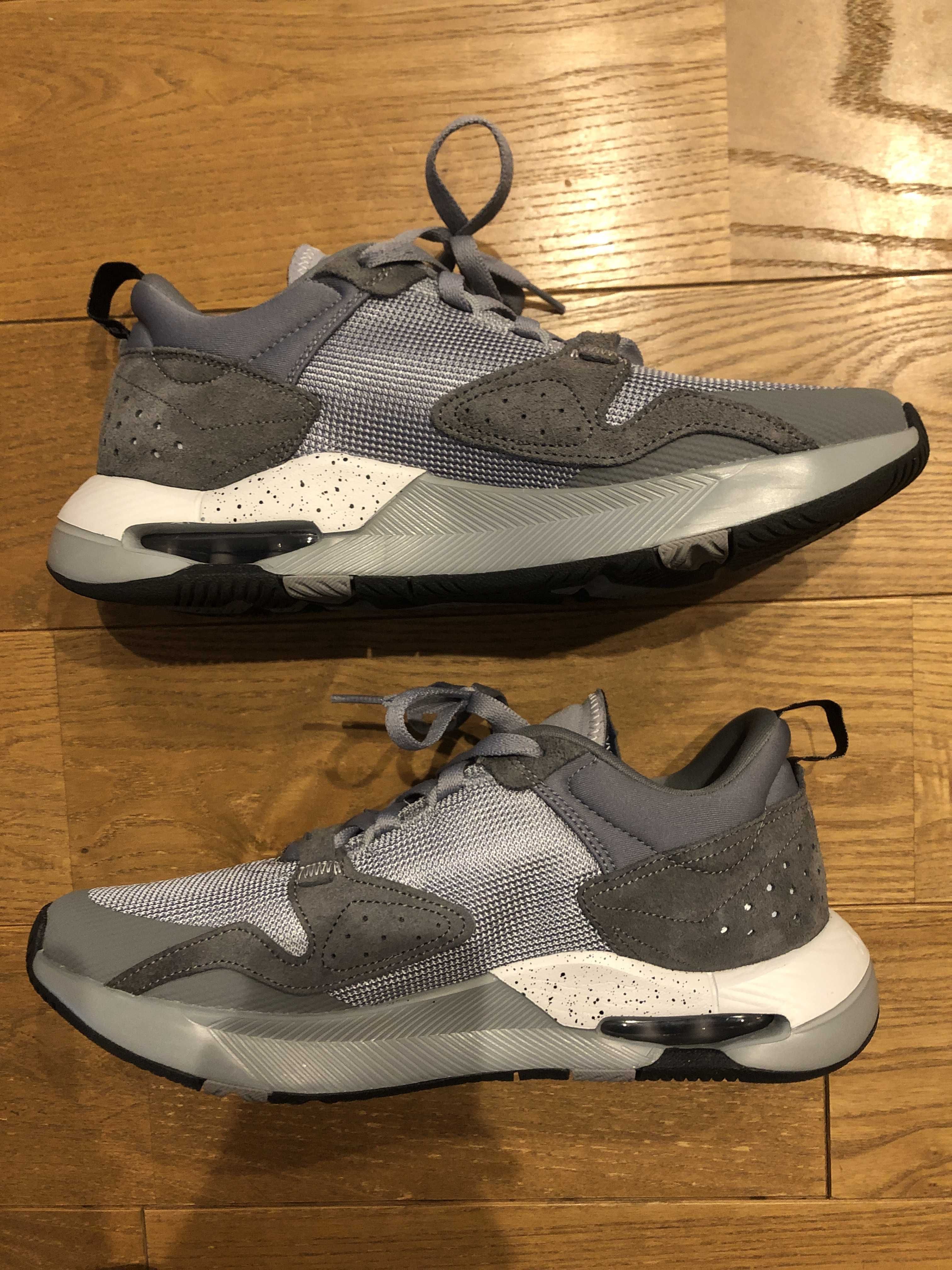 FRAGMENT × JORDAN AIR CADENCE PARTICLE GREY