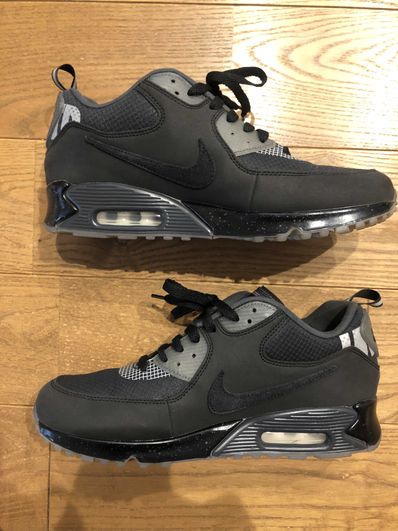 UNDEFEATED × Nike Air Max 90 "Black/Rush Pink"