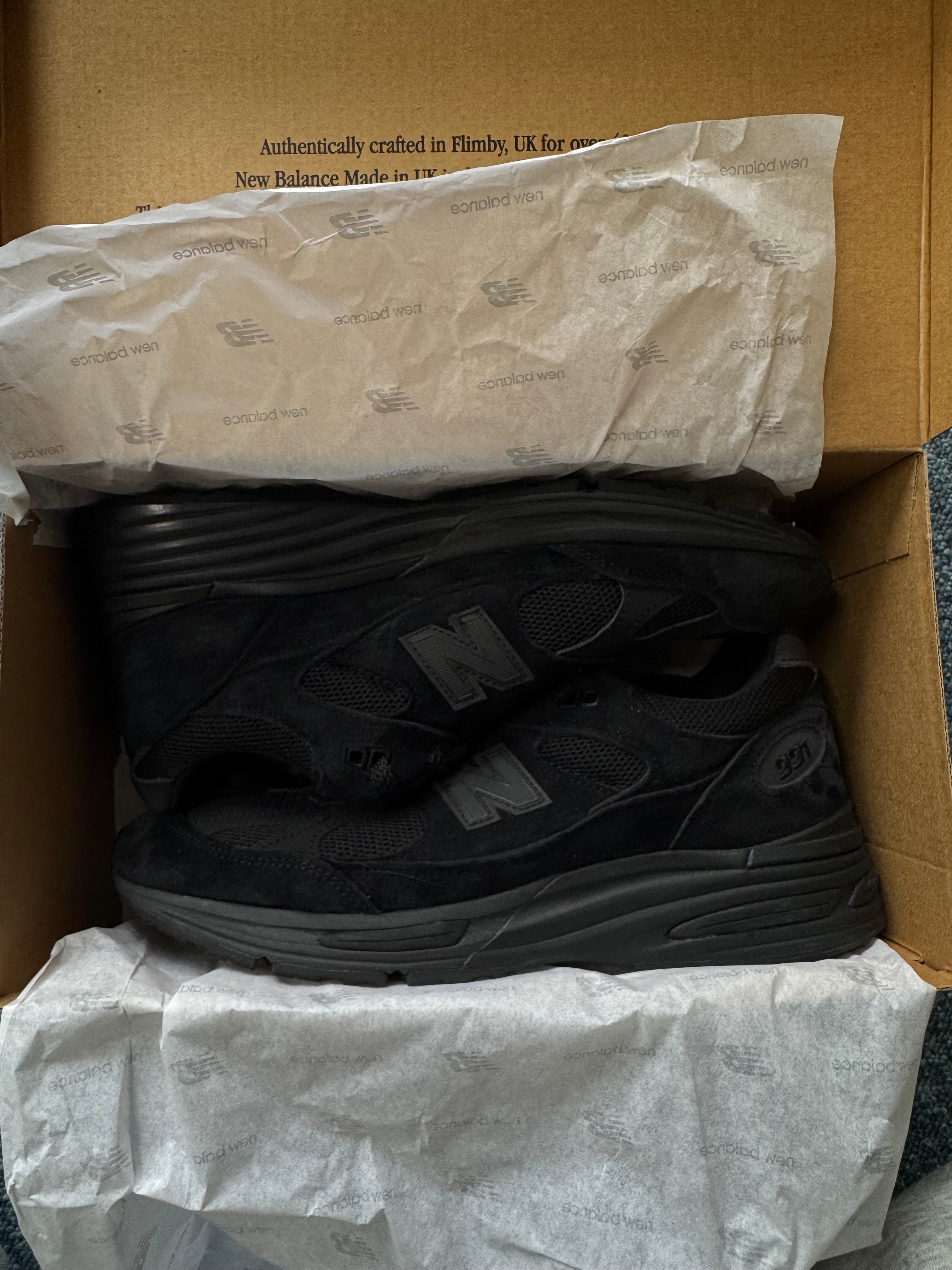 New Balance 991V2 "Triple Black"