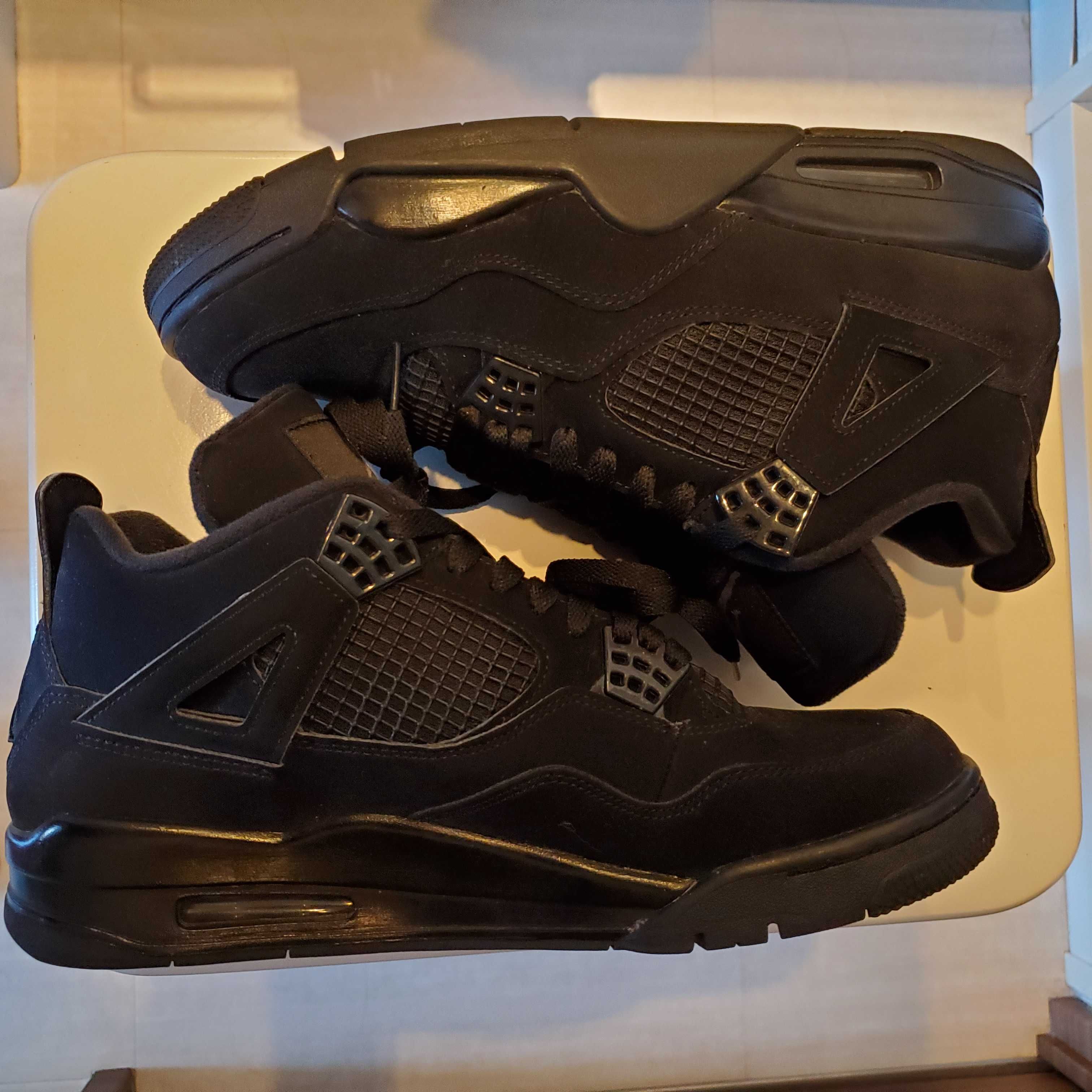Nike Air Jordan 4 "Black Cat"