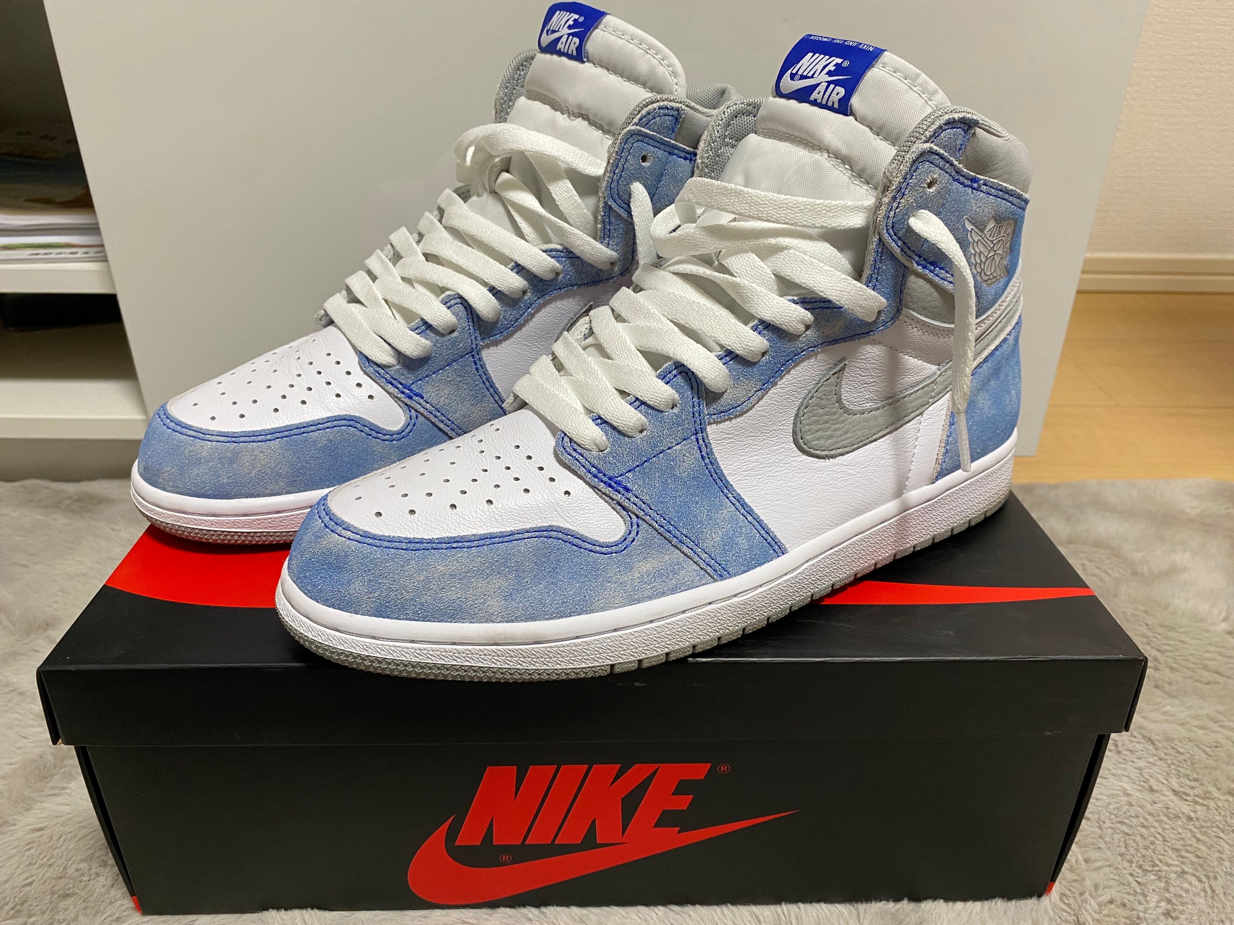 Nike Air Jordan 1 High OG "Hyper Royal"