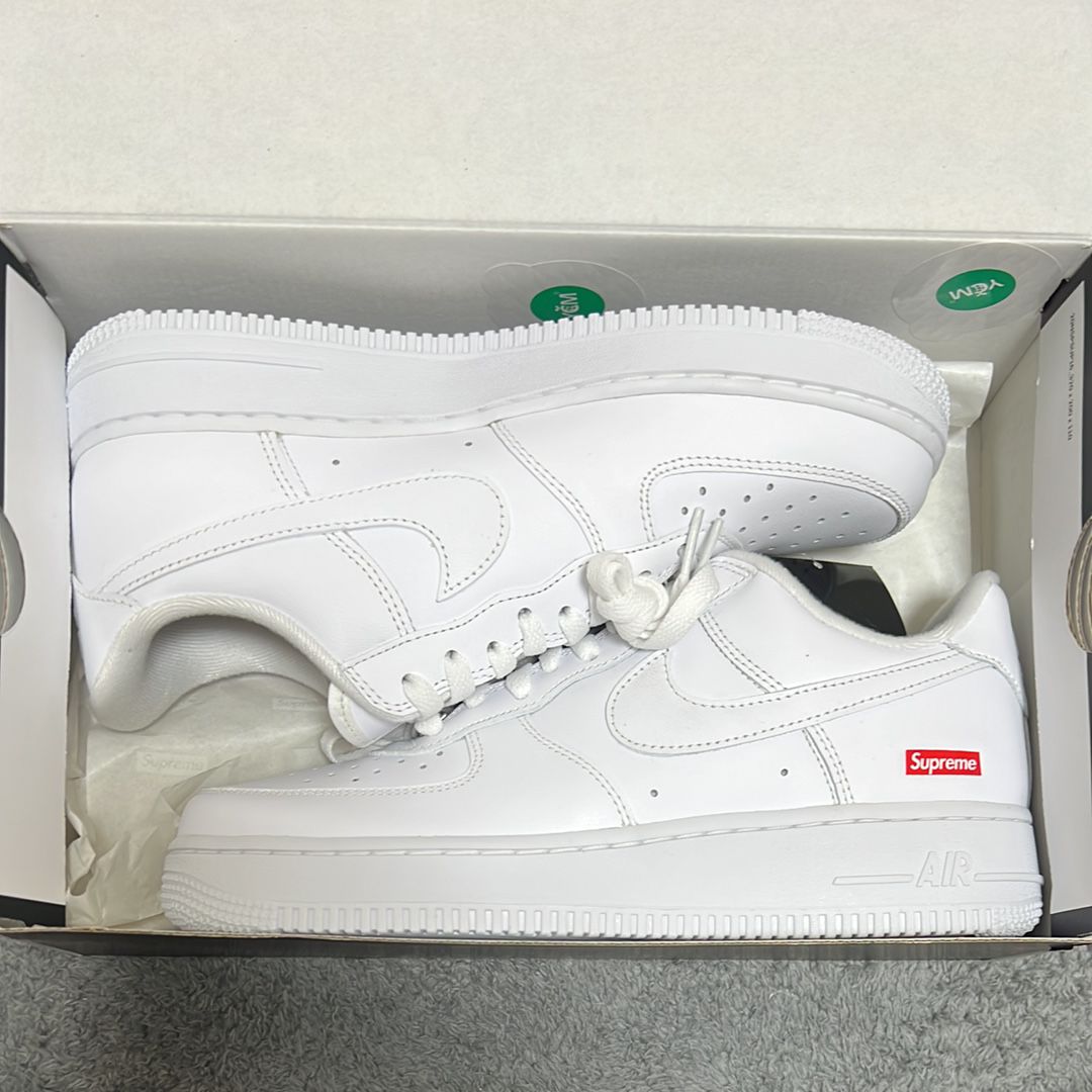 Supreme × Nike Air Force 1 Low "White"