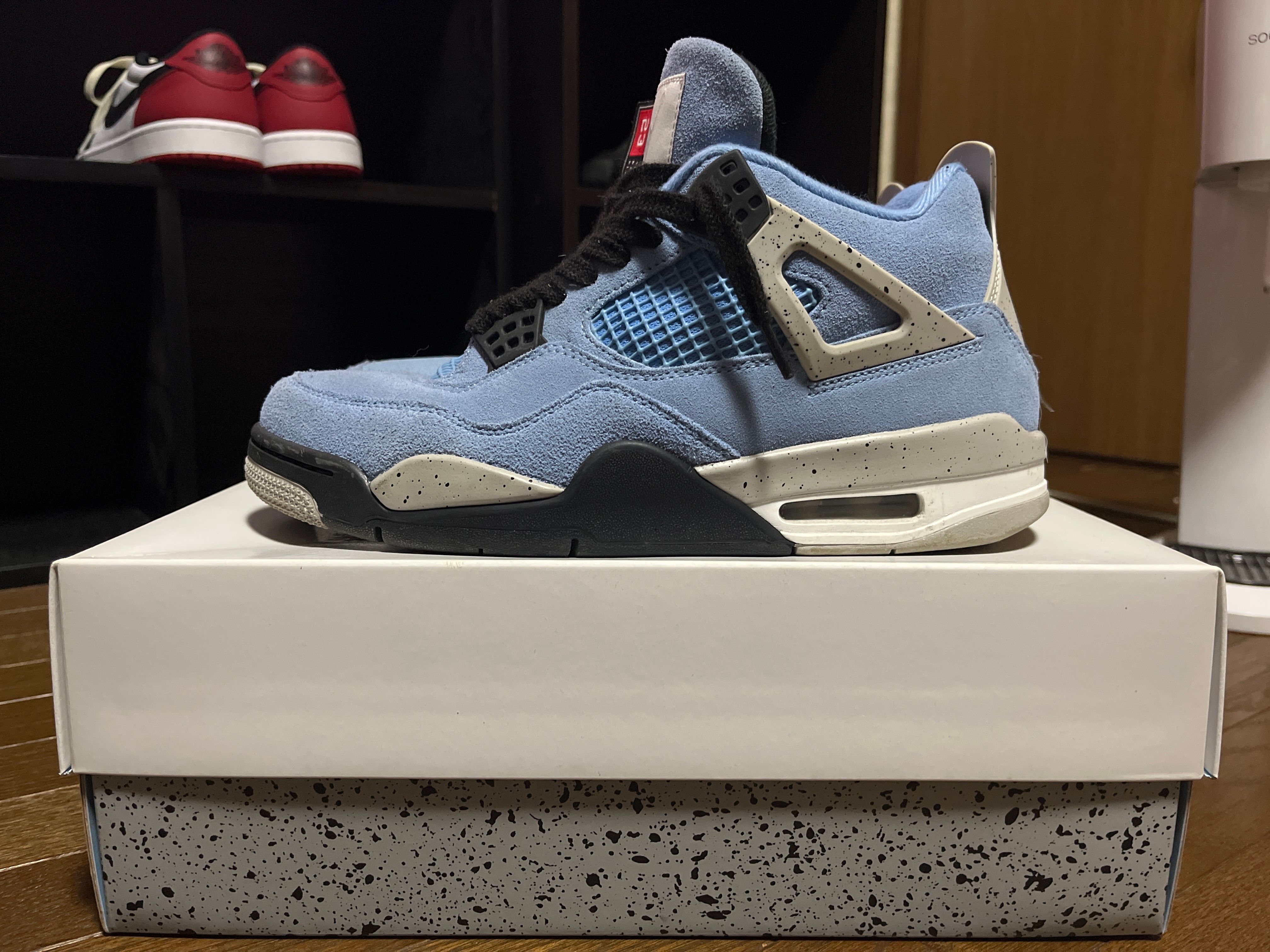 Nike Air Jordan 4 "University Blue"