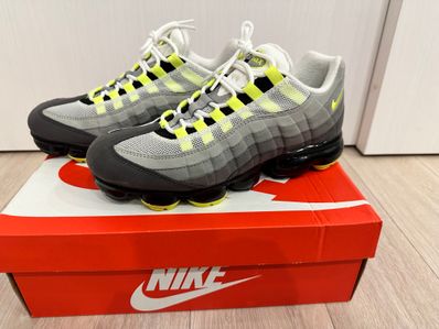Nike Air Vapormax 95 "Neon"