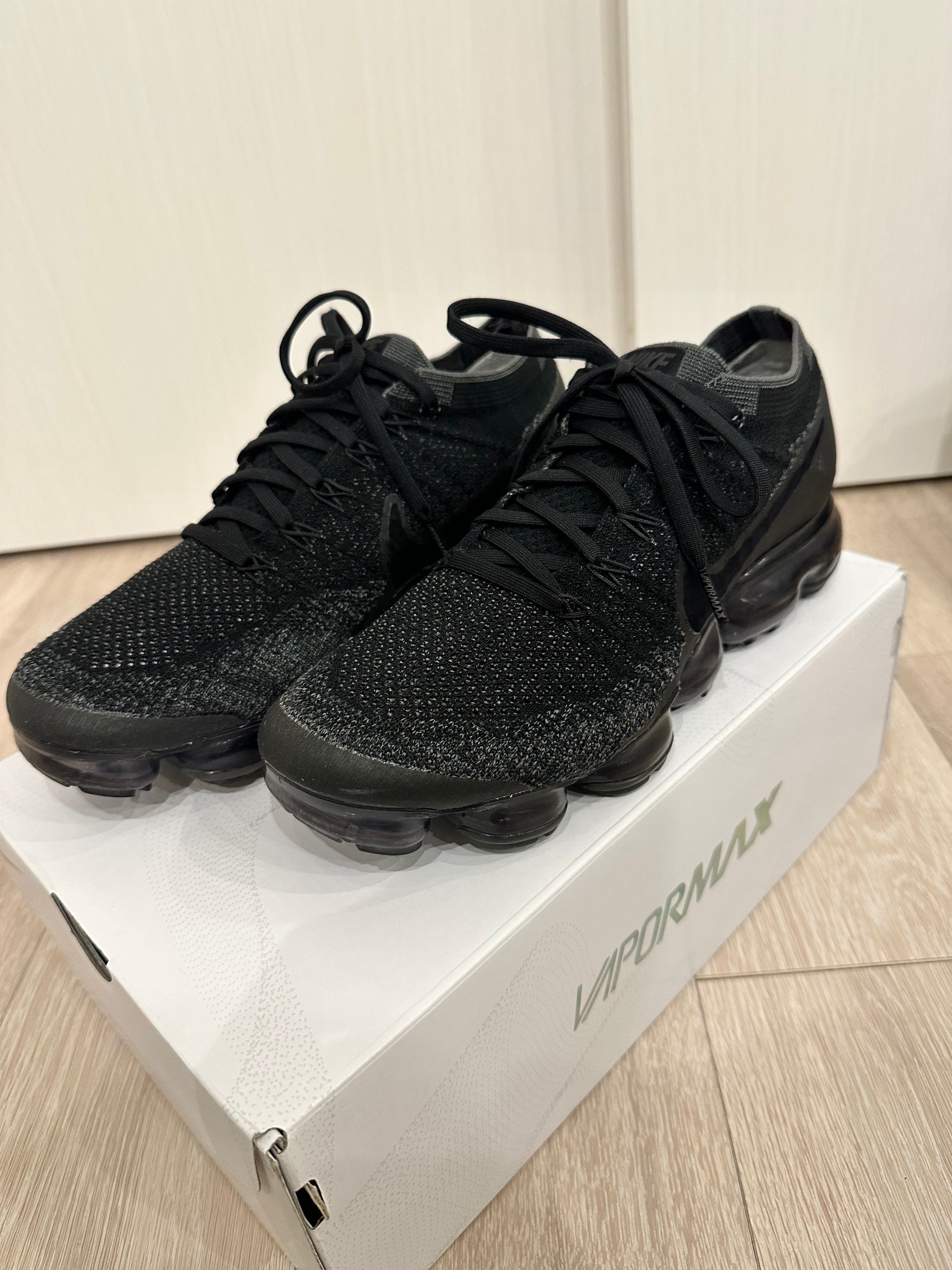Nike Air Vapormax Flyknit "Triple. Black 2.0"