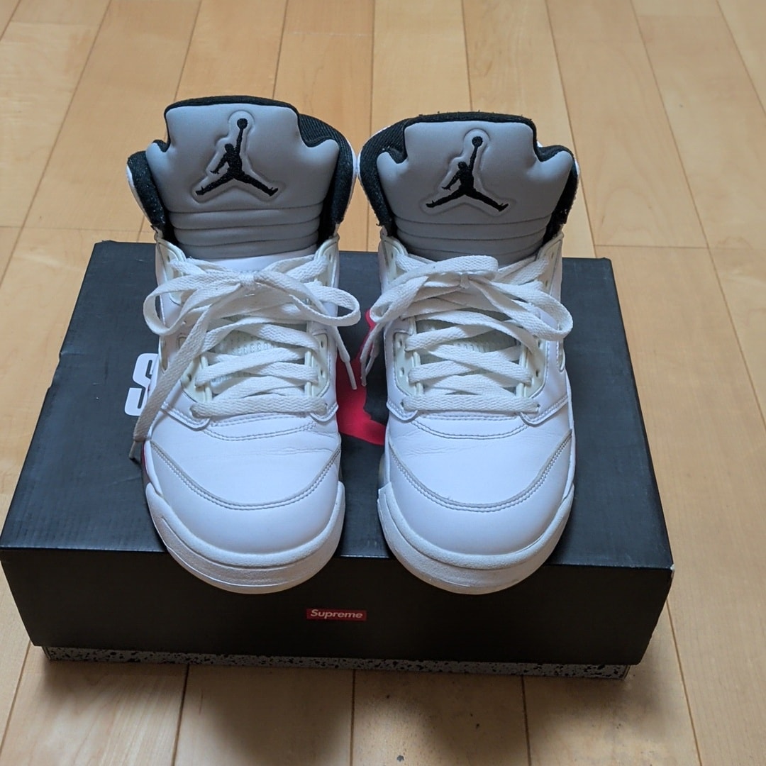 Supreme × Nike Air Jordan 5 Retro "White"