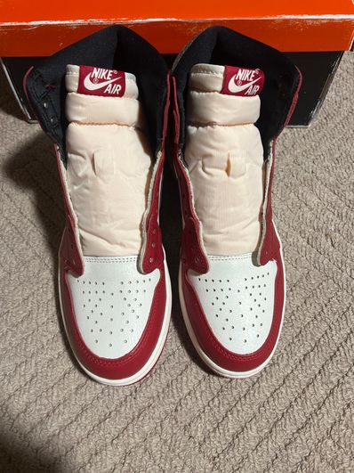 Nike Air Jordan 1 High OG "Lost & Found/Chicago"