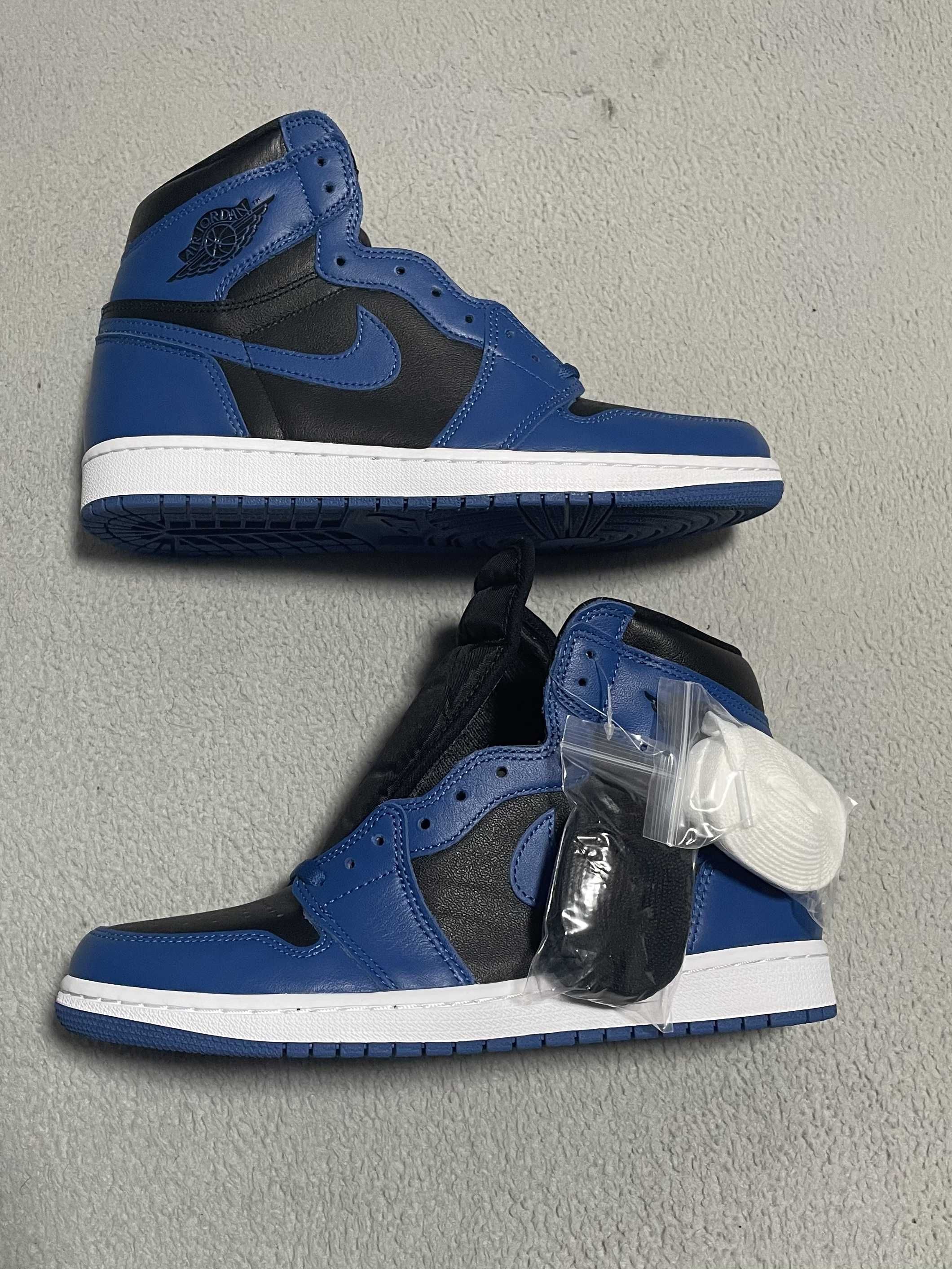 Nike Air Jordan 1 Retro High OG "Dark Marina Blue"