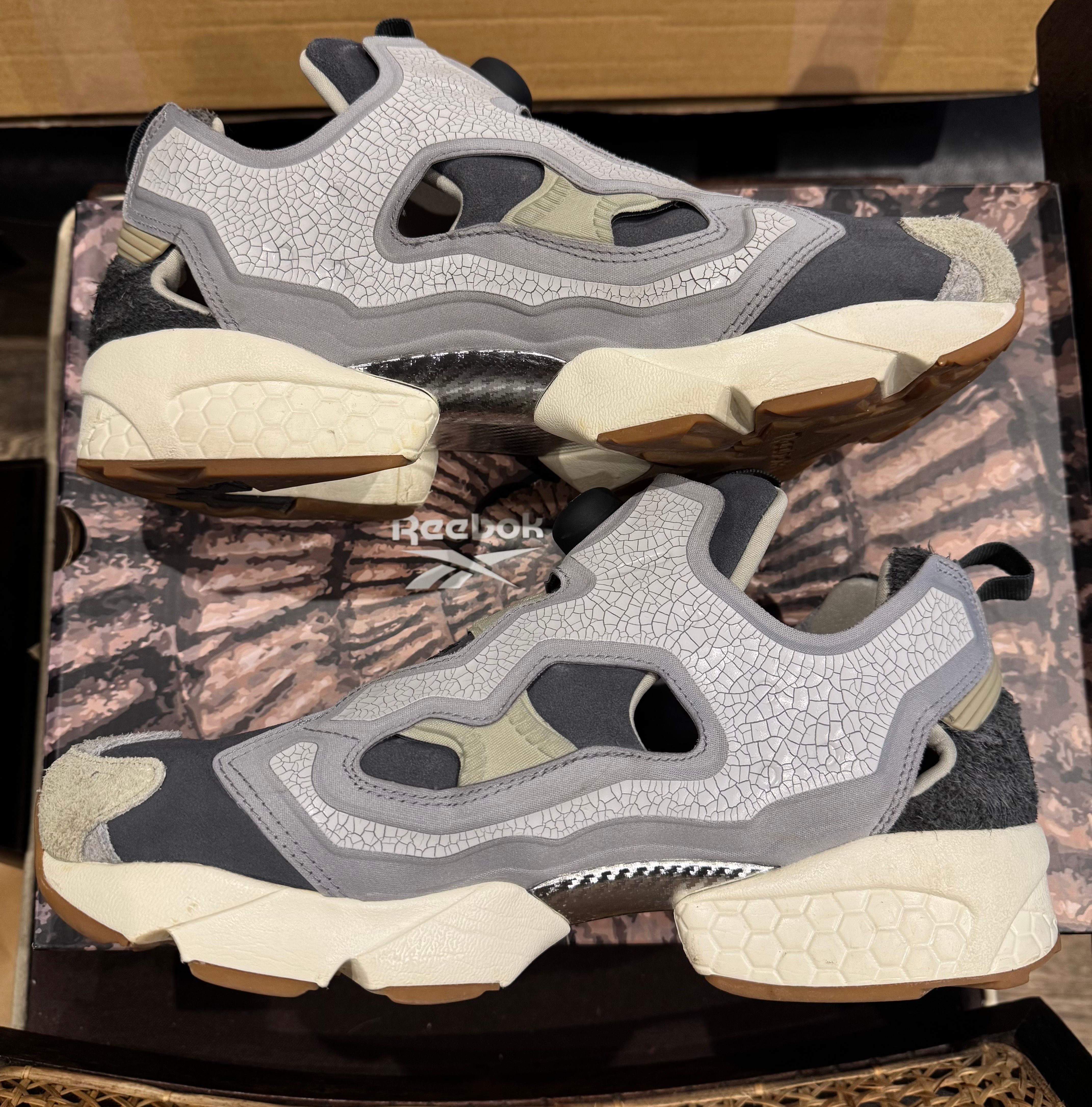 END × Reebok Instapump Fury Fossil "Pure Grey"
