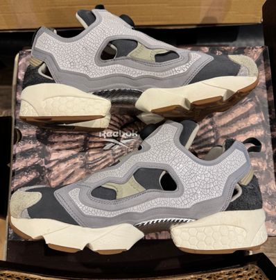 END × Reebok Instapump Fury Fossil "Pure Grey"