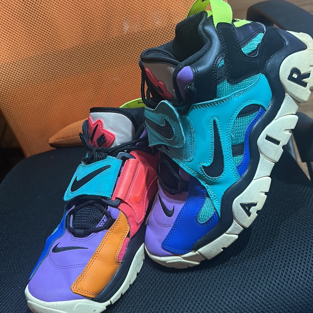 NIKE AIR BARRAGE MID "POP THE STREET COLLECTION"