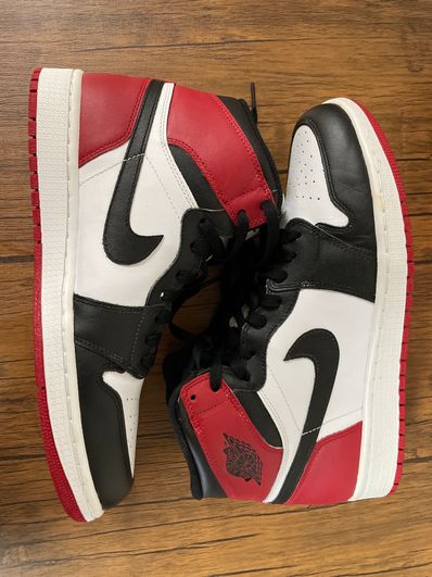 Nike Air Jordan 1 Retro High OG "Black Toe" (2013)