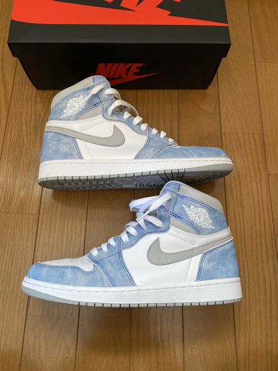 Nike Air Jordan 1 High OG "Hyper Royal"