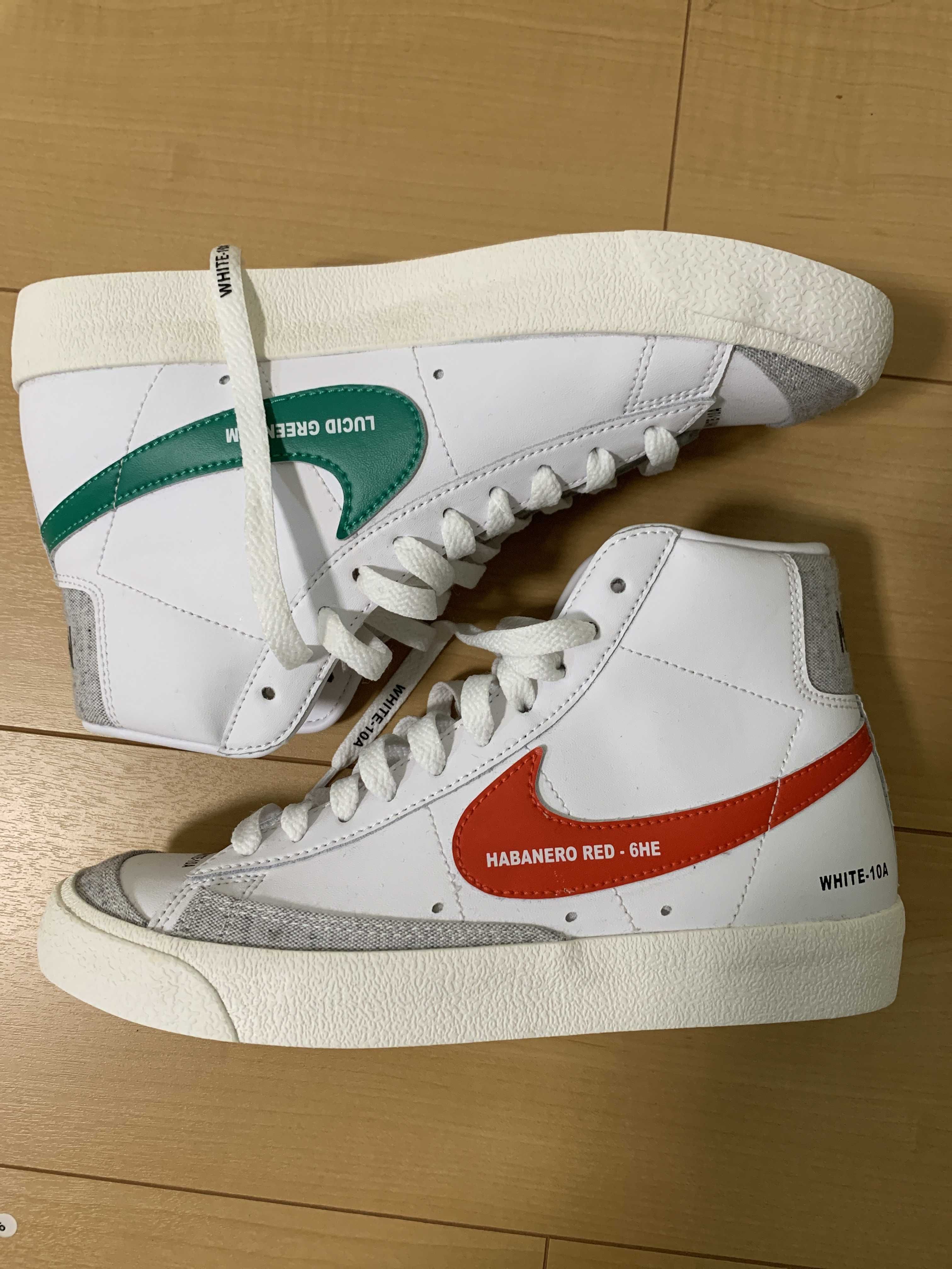NIKE Women's MID BLAZER 77 "WHITE"