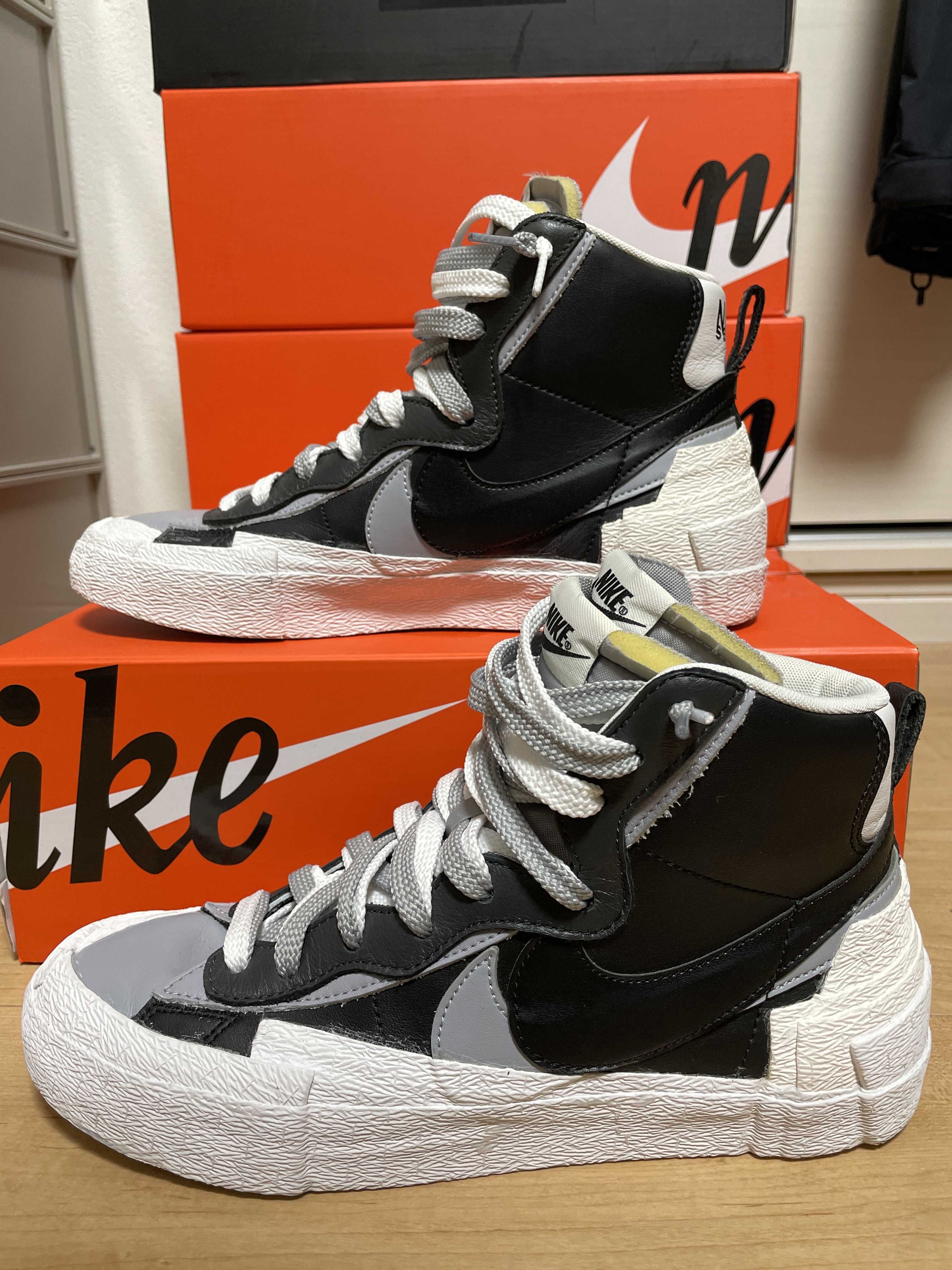sacai × NIKE BLAZER MID "BLACK/WOLF GREY/WHITE"