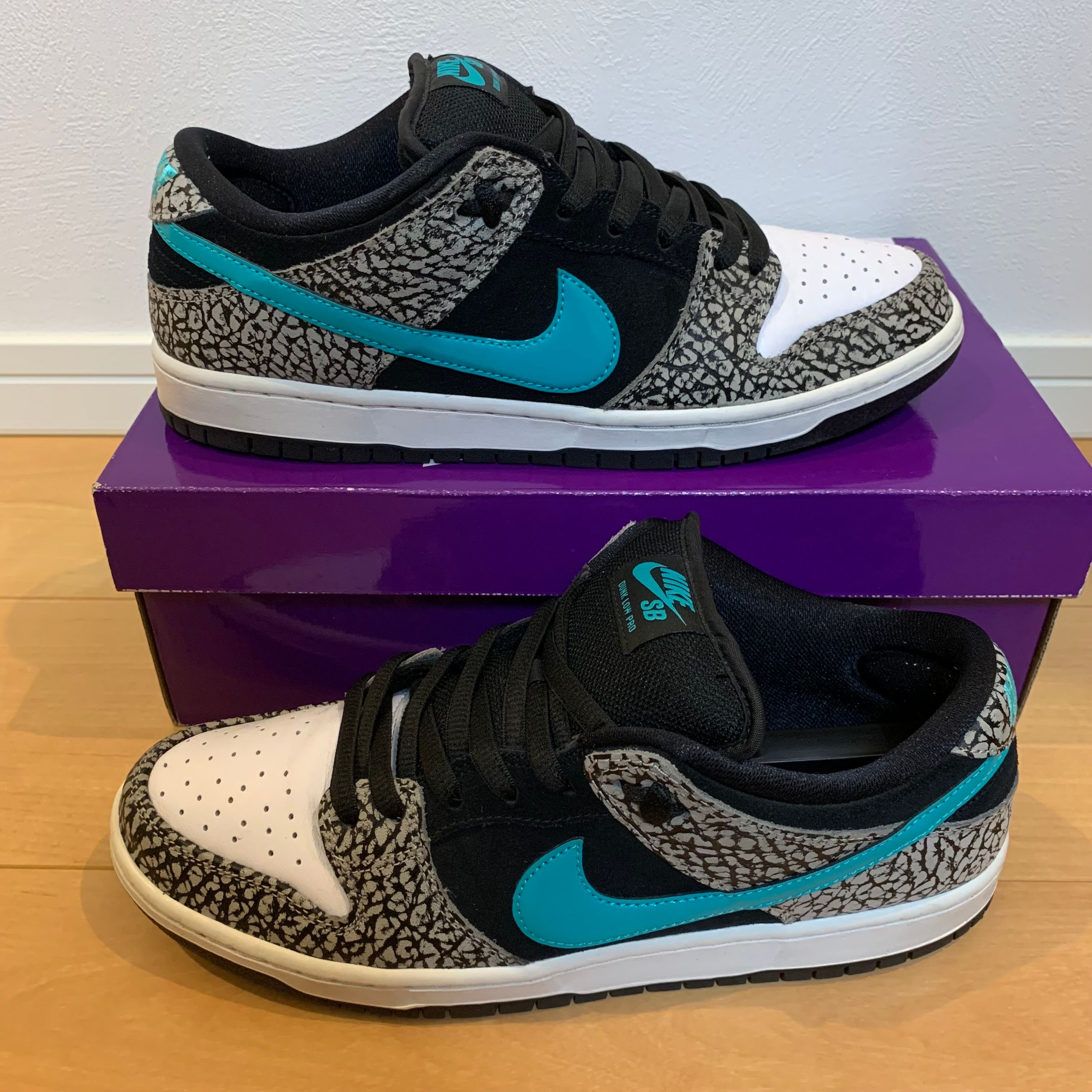 Nike SB Dunk Low "Elephant/Safari"