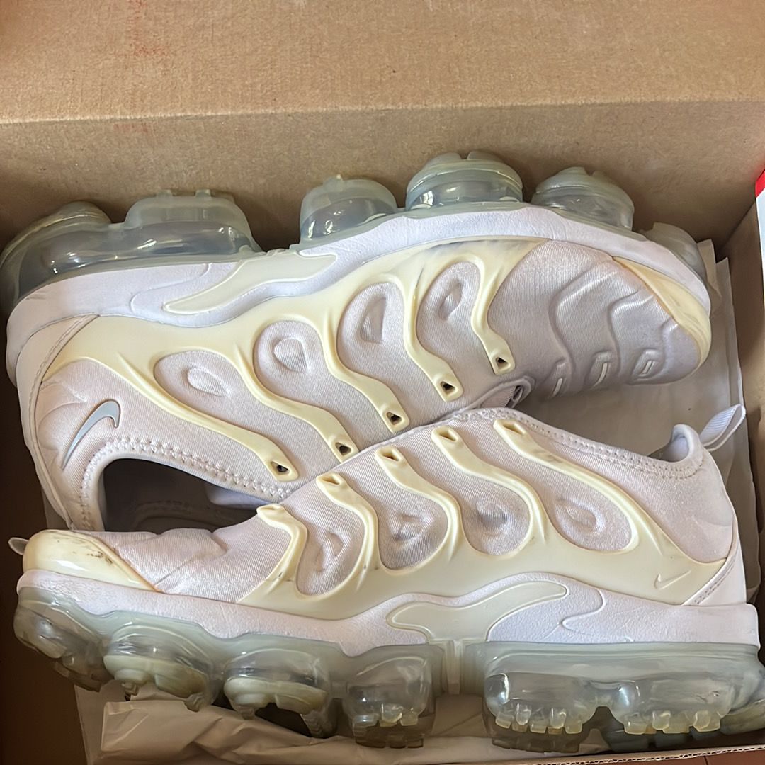 Nike Air Vapormax Plus "White/Pure Platinum"