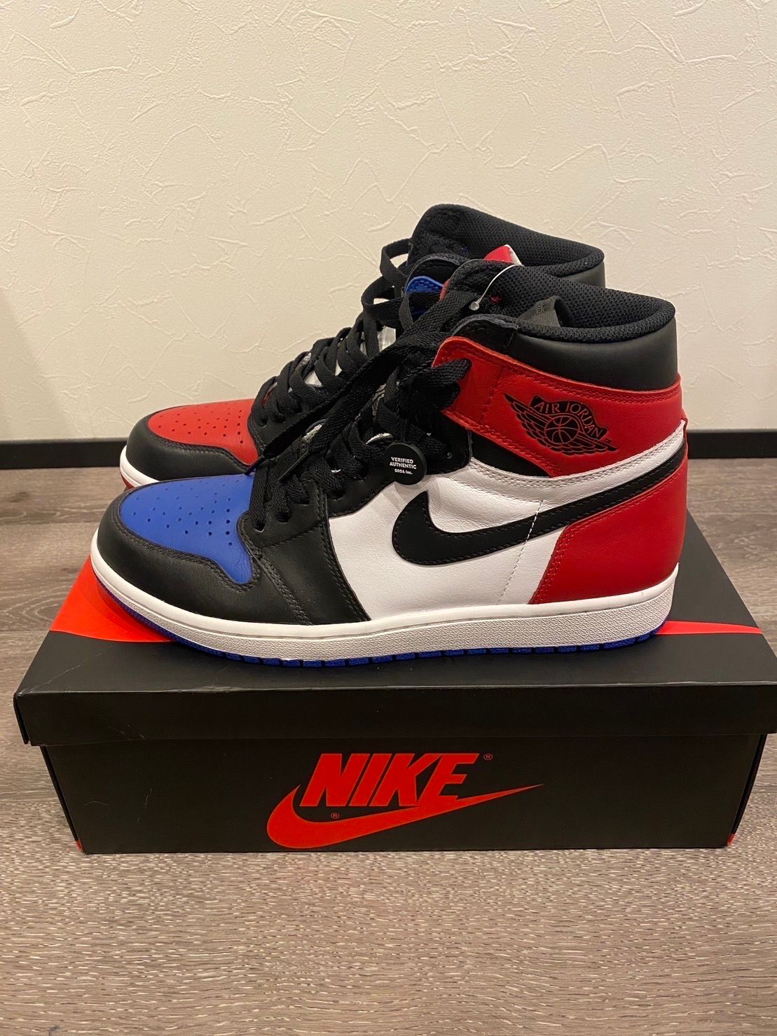 Nike Air Jordan 1 Retro High "Top 3"