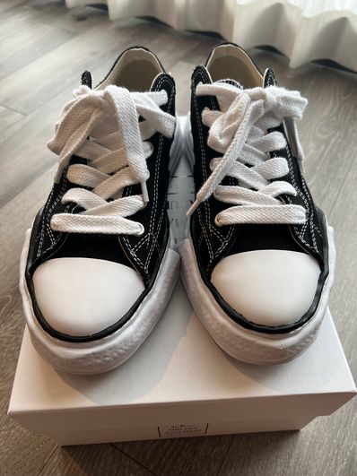 Maison MIHARA YASUHIRO PETERSON OG Sole Canvas Low-top Sneaker "Black" (A01FW702)