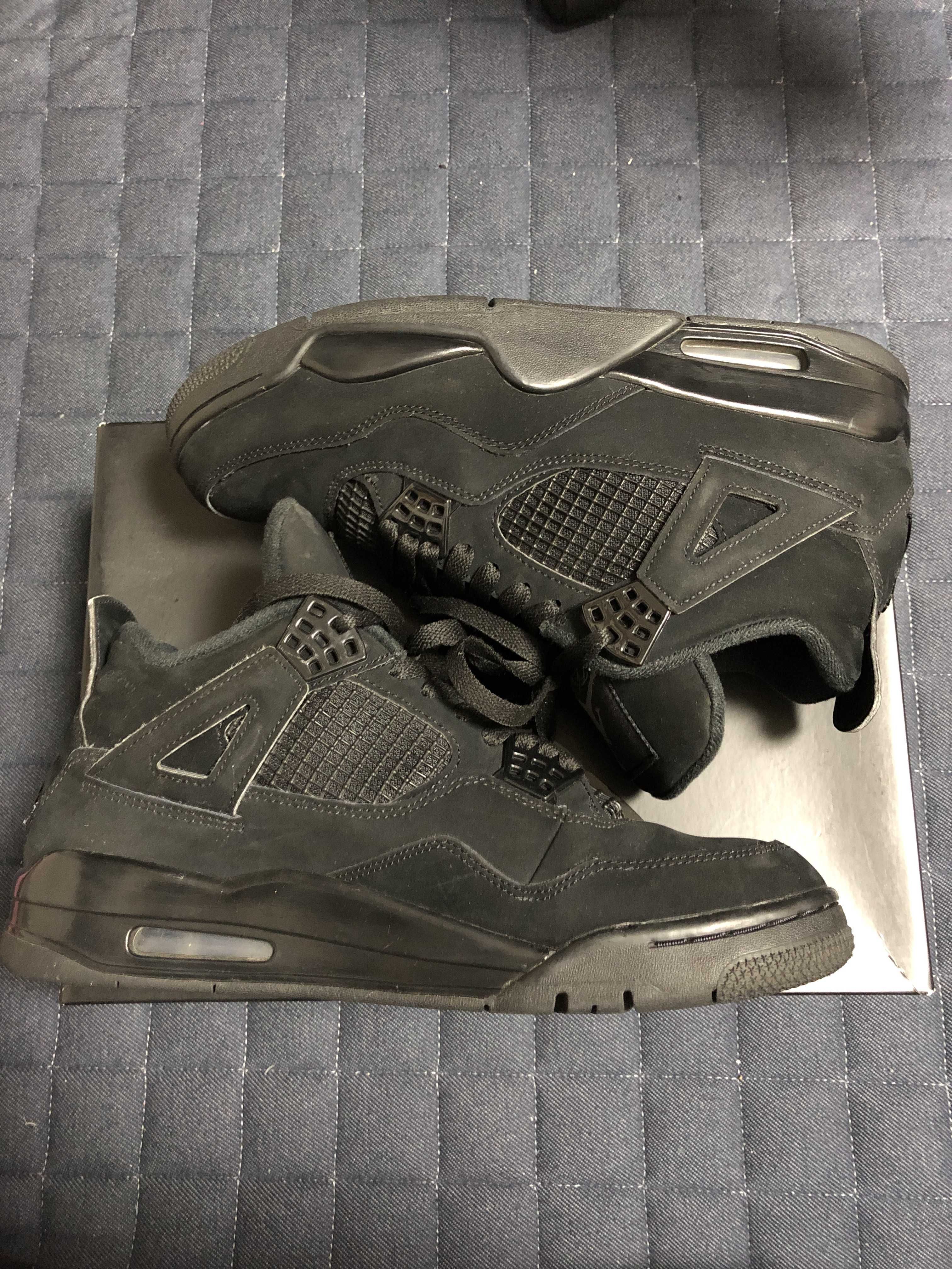 Nike Air Jordan 4 "Black Cat"