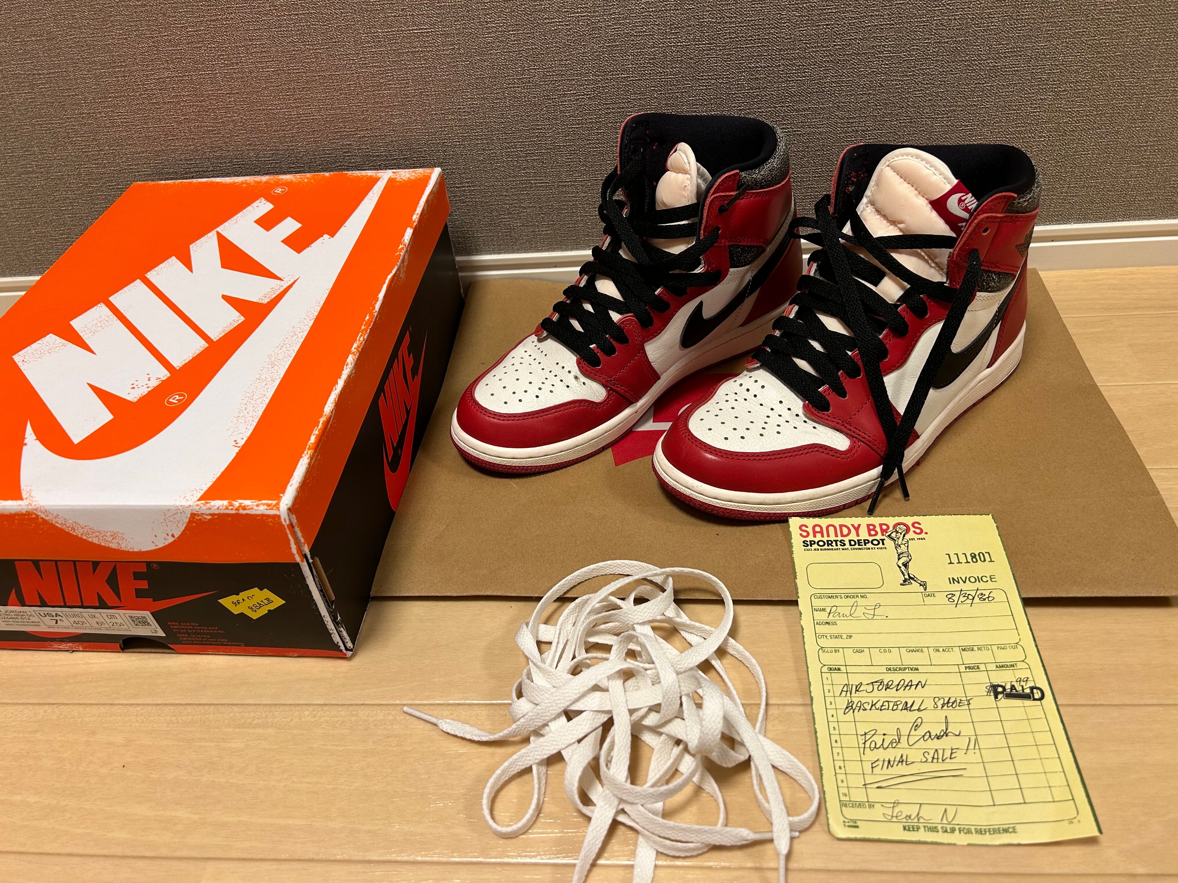 Nike Air Jordan 1 High OG "Lost & Found/Chicago"