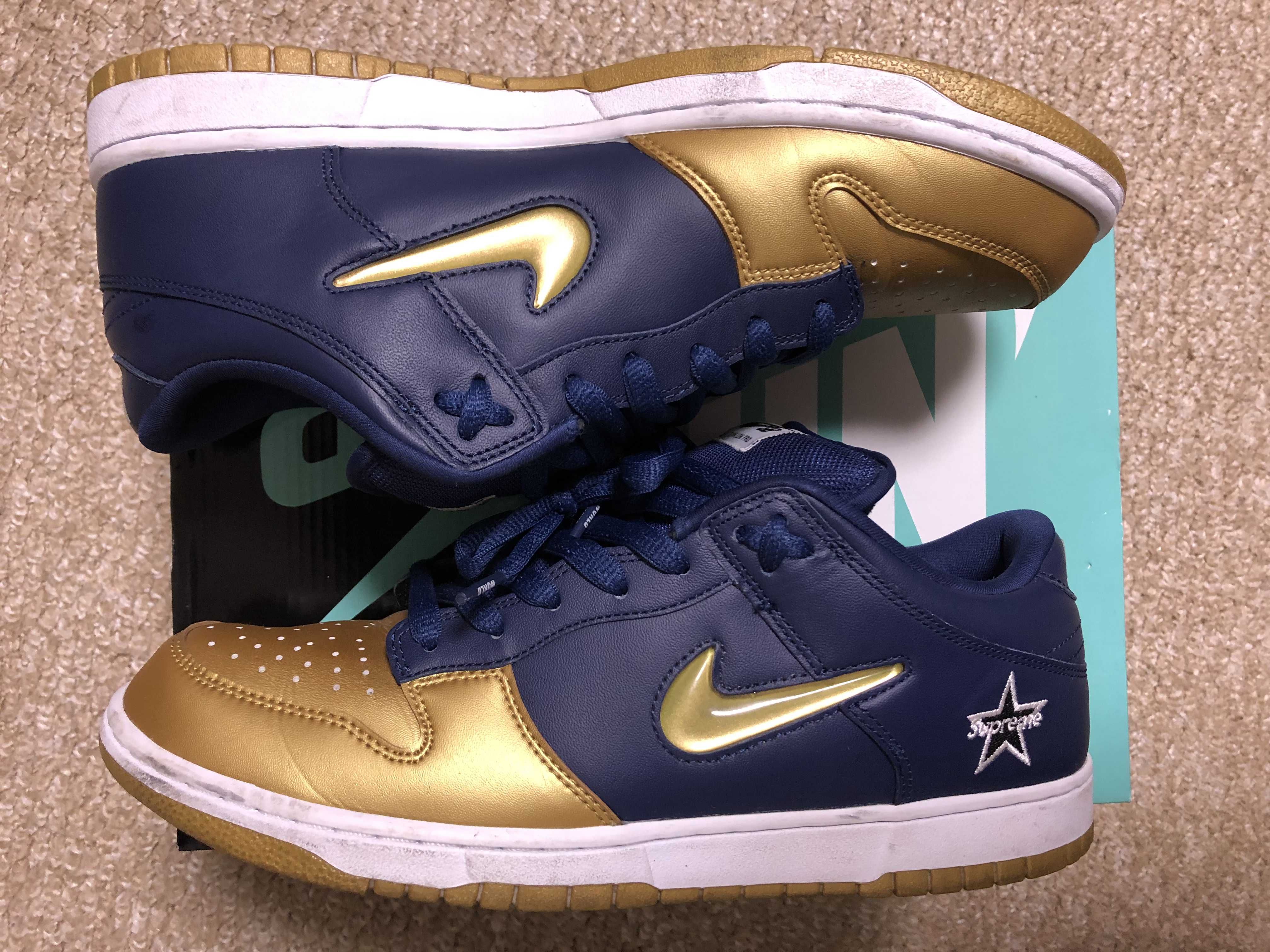 Supreme × Nike SB Dunk Low OG QS "Metallic Gold/Navy"