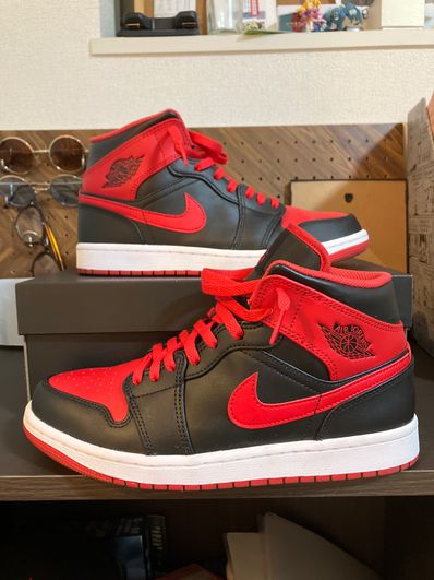 Nike Air Jordan 1 Mid "Bred Toe"