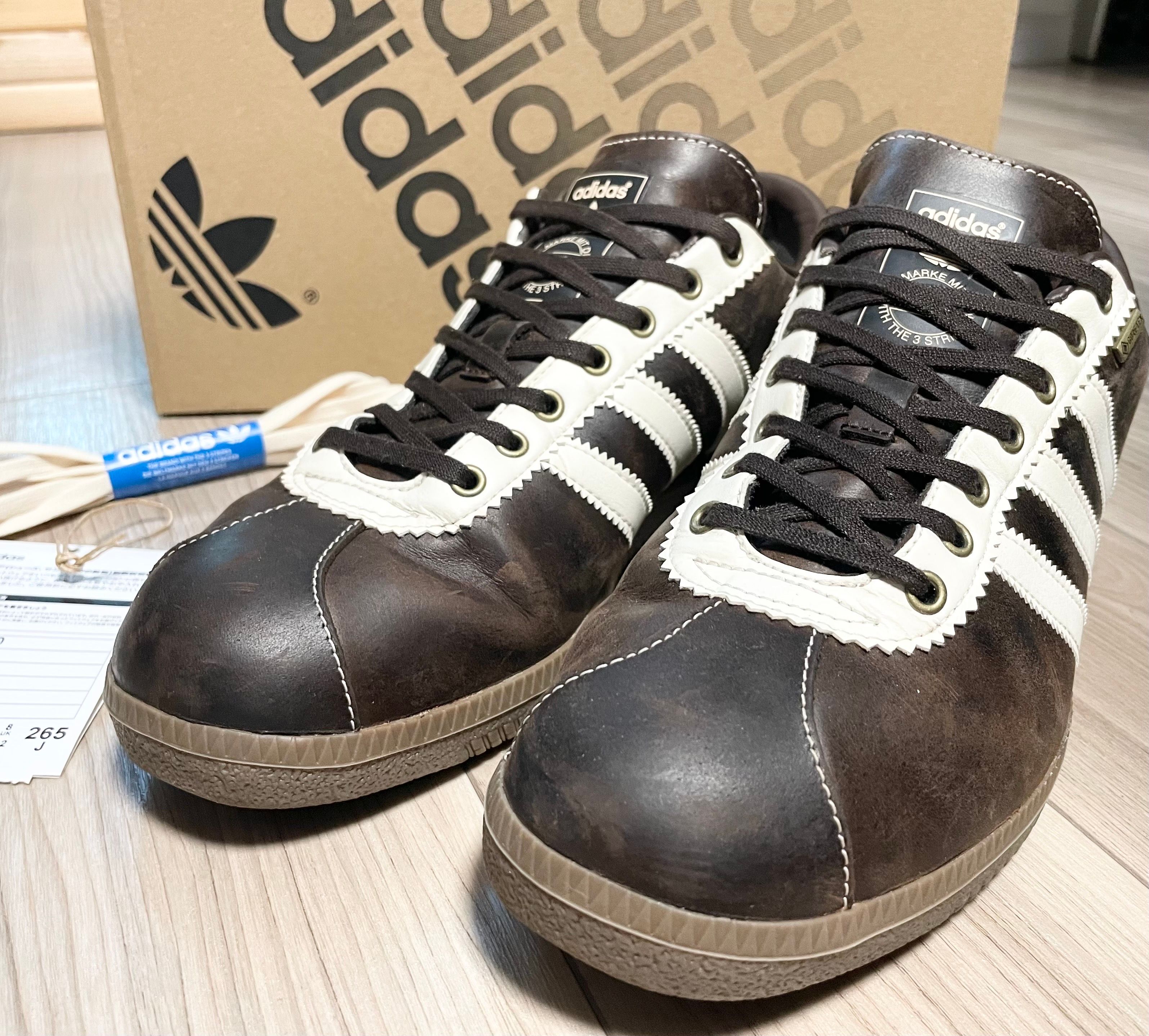 アディダス ベルン ゴアテックス "ダークブラウン/クリームホワイト/ワンダーホワイト"