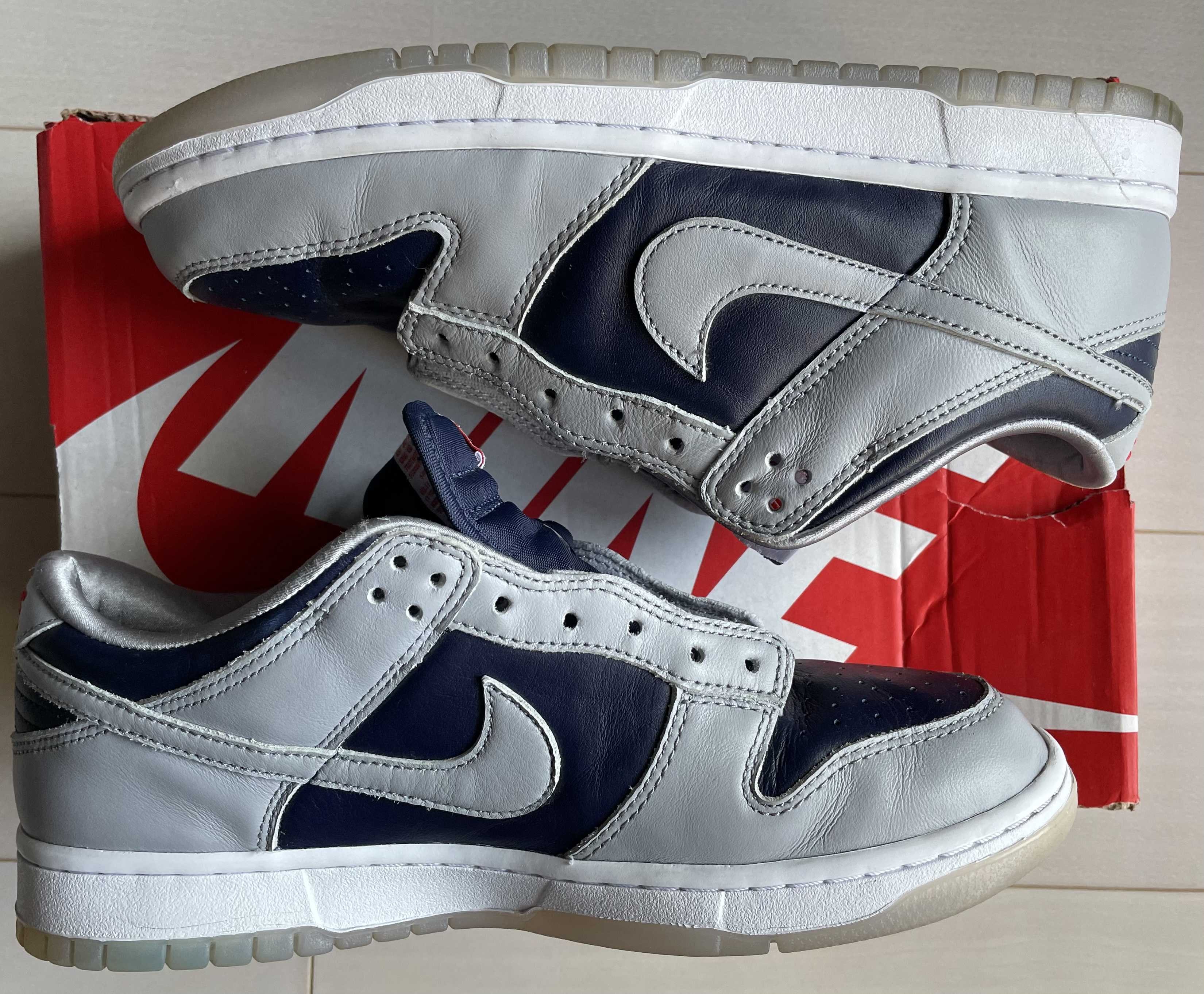 NIKE Women's DUNK LOW "COLLEGE NAVY"