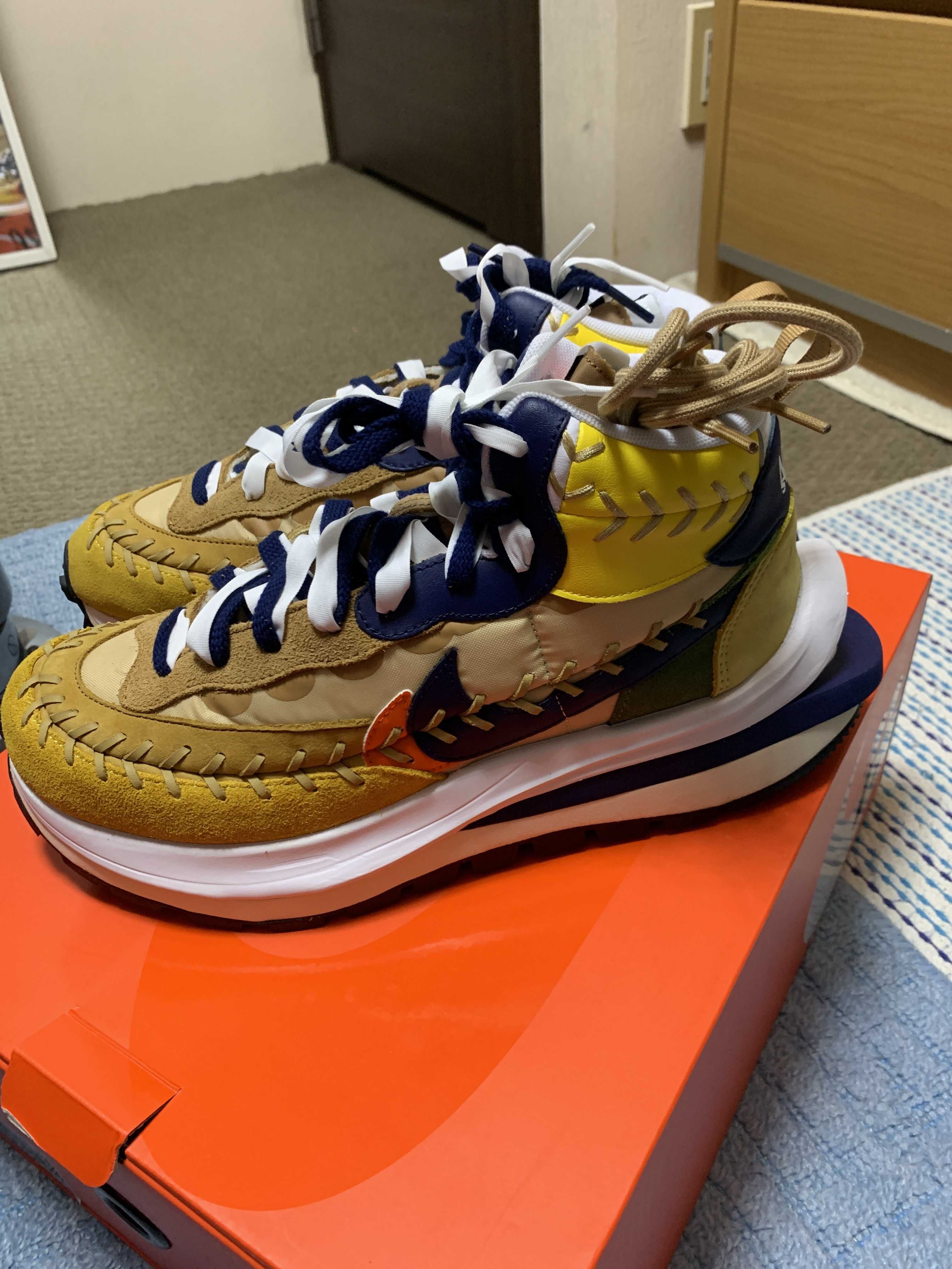 Jean-Paul Gaultier × sacai × Nike VaporWaffle "Sesame/Multi Color"