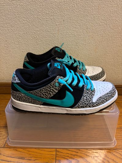 Nike SB Dunk Low "Elephant/Safari"