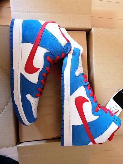 Nike SB Dunk High "Doraemon"